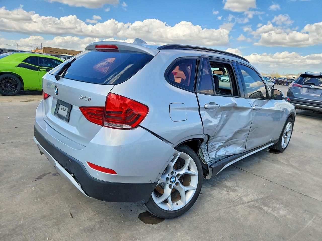 2013 Bmw X1 Sdrive28i Silver vin: WBAVM1C55DVW41898