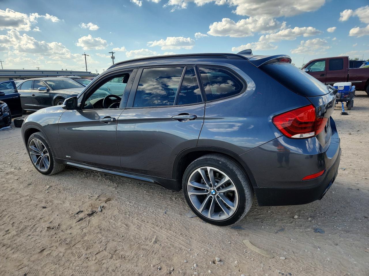 2013 Bmw X1 Sdrive28i Gray vin: WBAVM1C55DVW42615