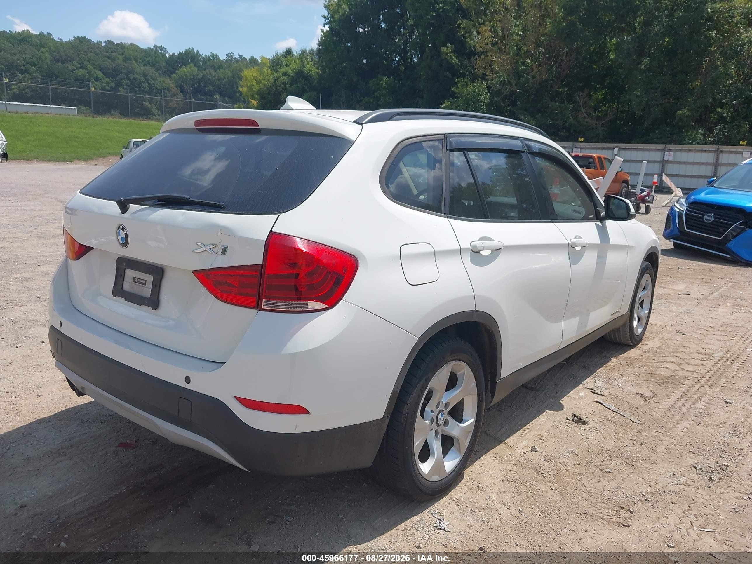 2013 Bmw X1 Sdrive28i White vin: WBAVM1C55DVW45160
