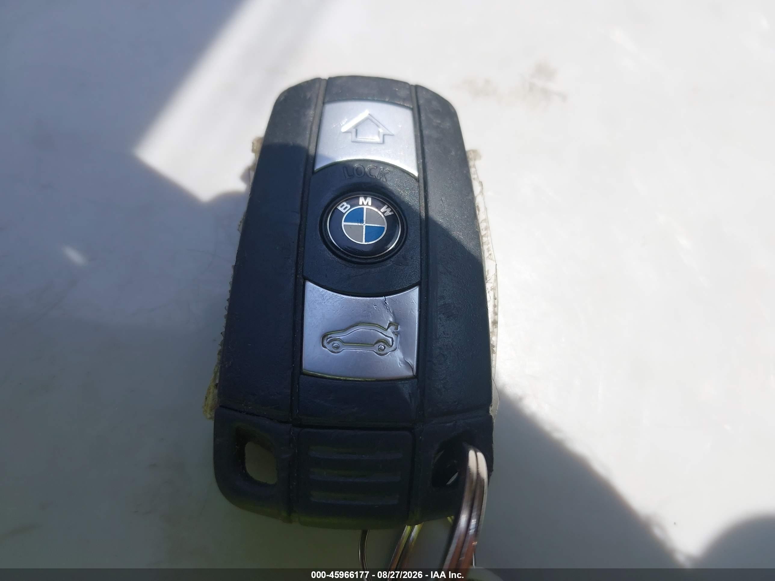 2013 Bmw X1 Sdrive28i White vin: WBAVM1C55DVW45160