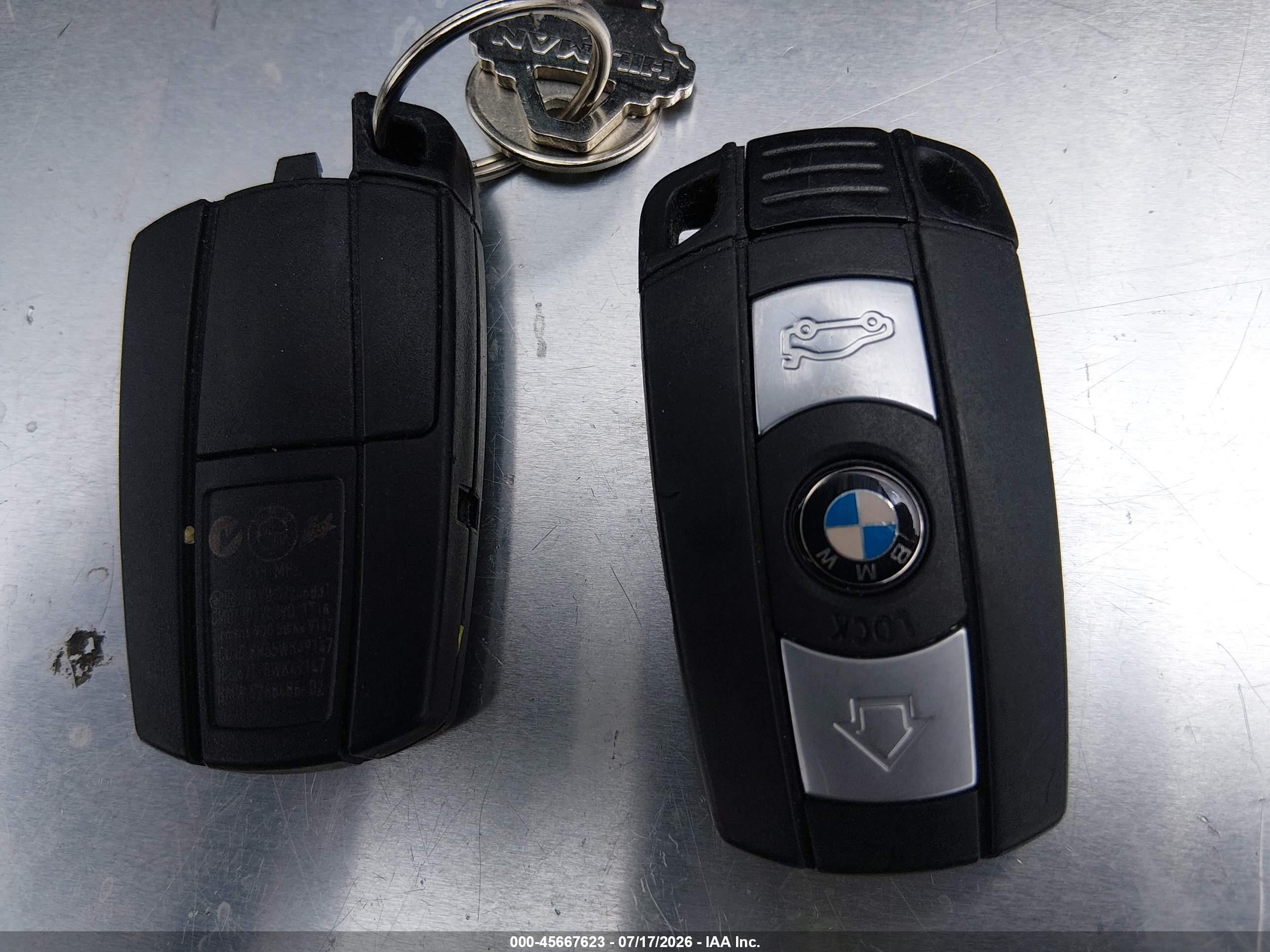 2014 Bmw X1 Sdrive28i Белый vin: WBAVM1C55EVW46858