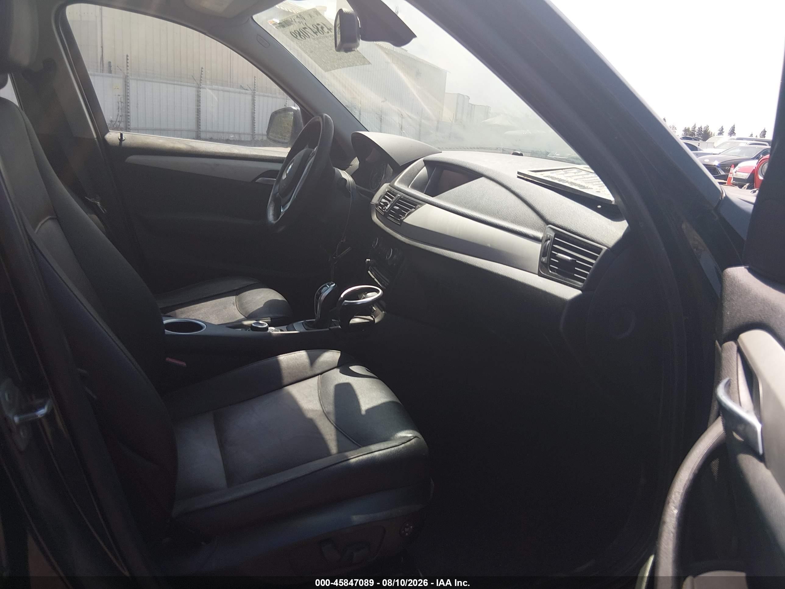 2014 Bmw X1 Sdrive28i Black vin: WBAVM1C55EVW47525