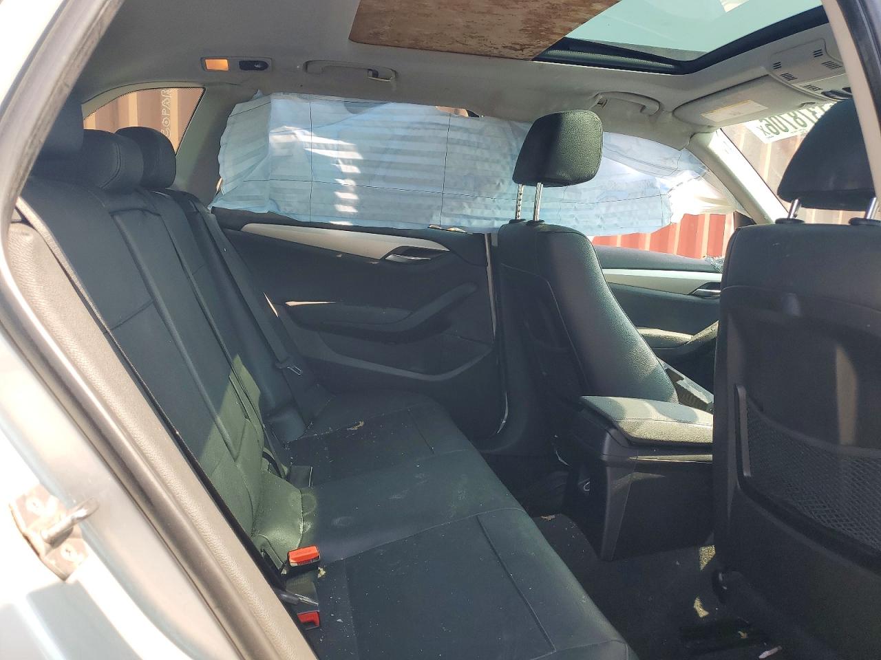 2015 Bmw X1 Sdrive28i Silver vin: WBAVM1C55FV318311