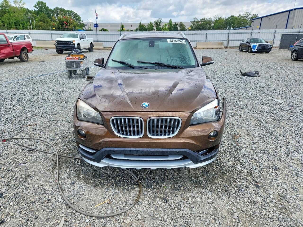 2015 Bmw X1 Sdrive28i Brown vin: WBAVM1C55FV318485