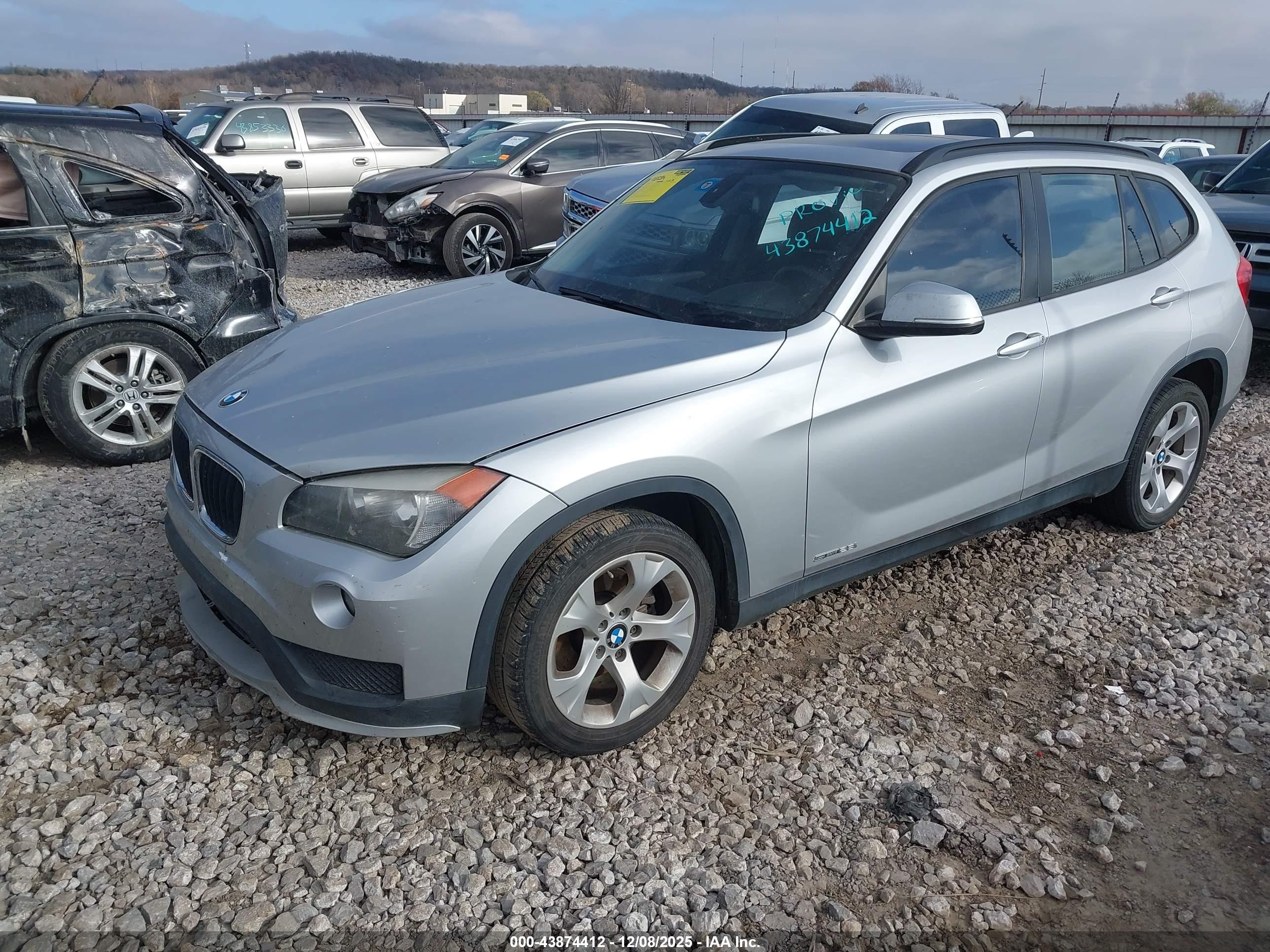 2015 Bmw X1 Sdrive28i Silver vin: WBAVM1C55FVW58140