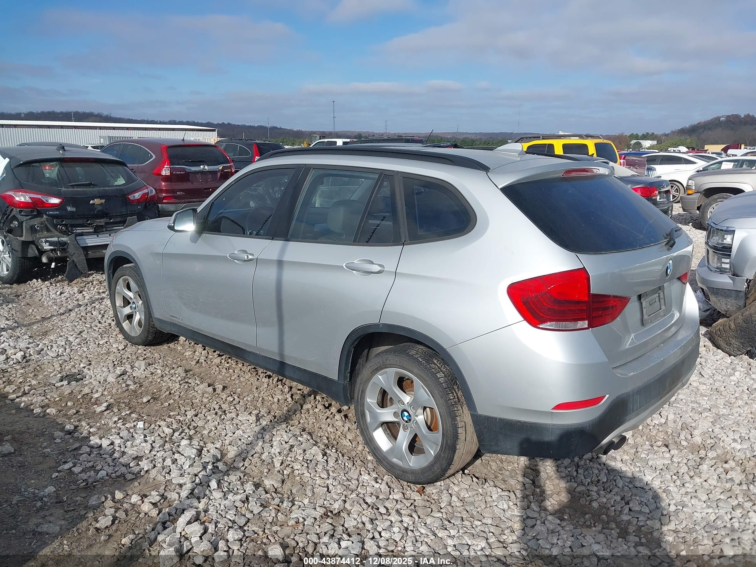 2015 Bmw X1 Sdrive28i Silver vin: WBAVM1C55FVW58140