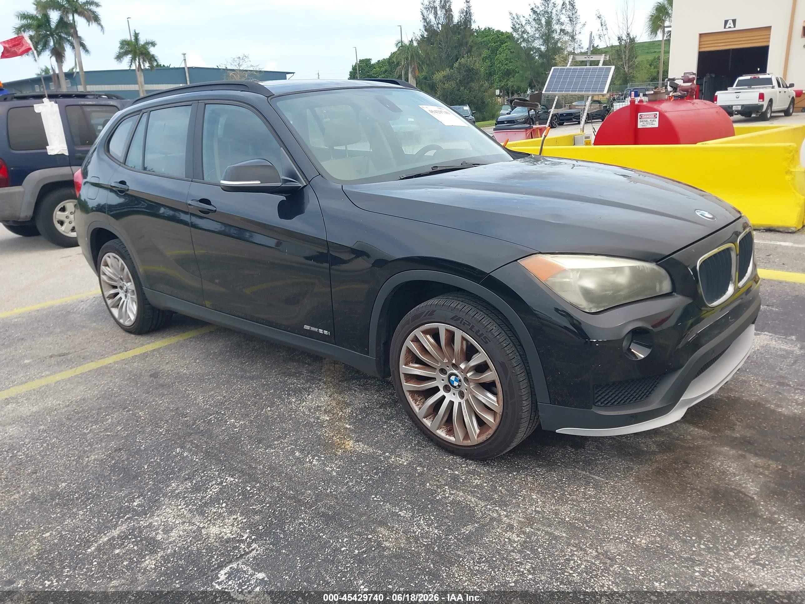 2015 Bmw X1 Sdrive28i Black vin: WBAVM1C55FVZ94273