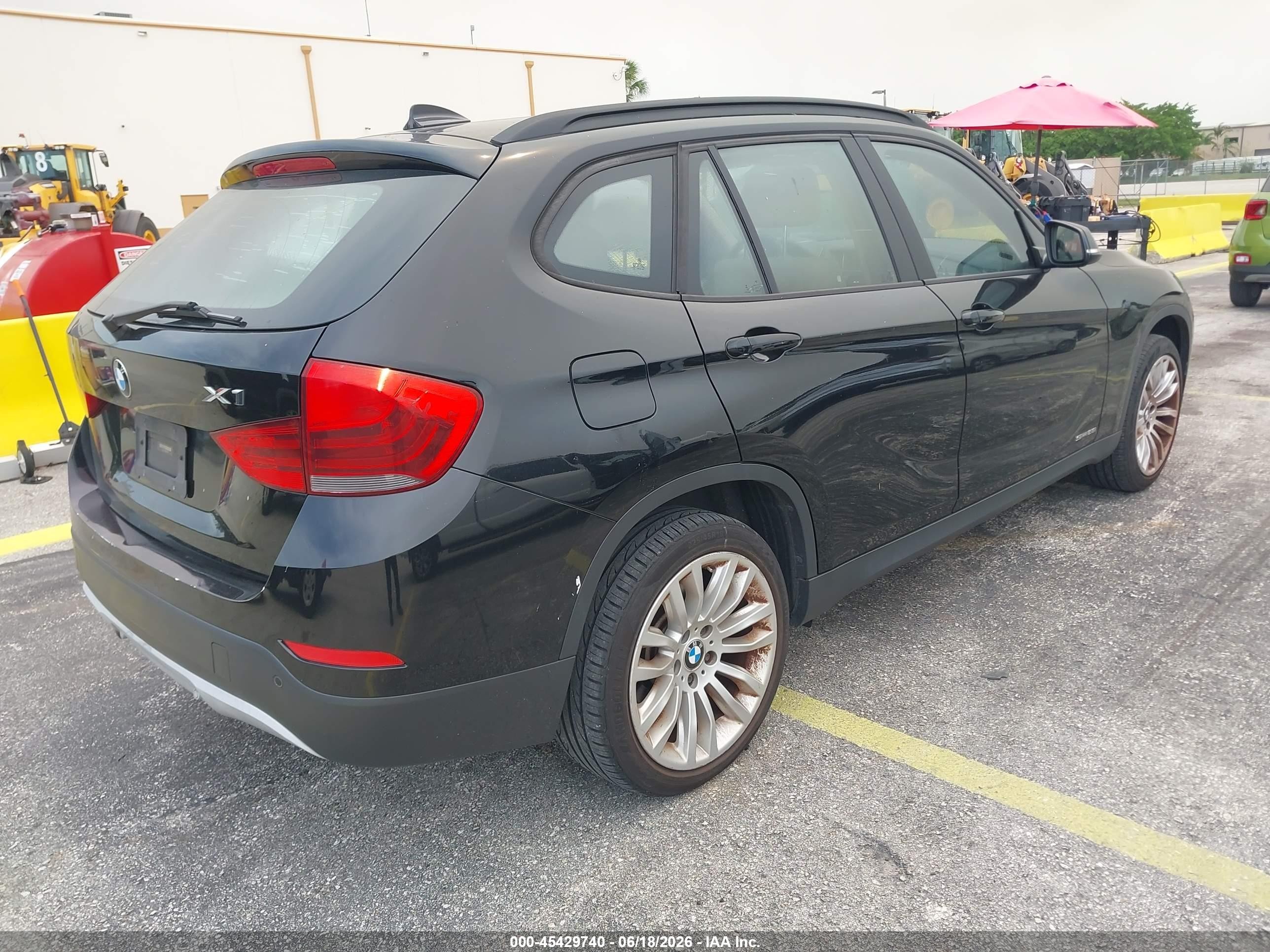 2015 Bmw X1 Sdrive28i Black vin: WBAVM1C55FVZ94273