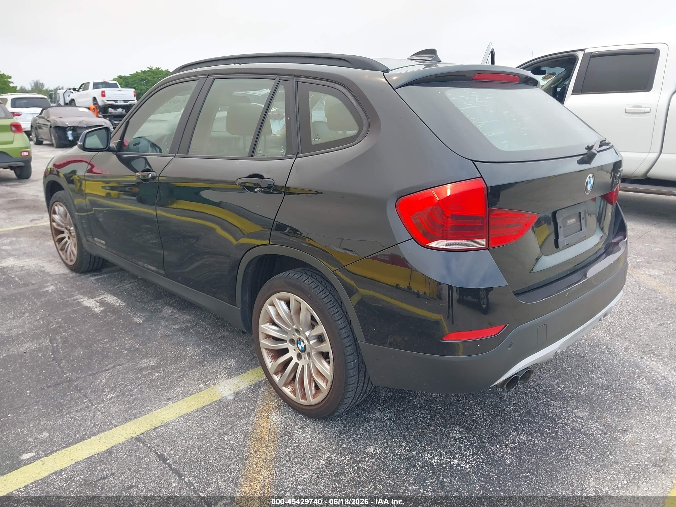 2015 Bmw X1 Sdrive28i Black vin: WBAVM1C55FVZ94273