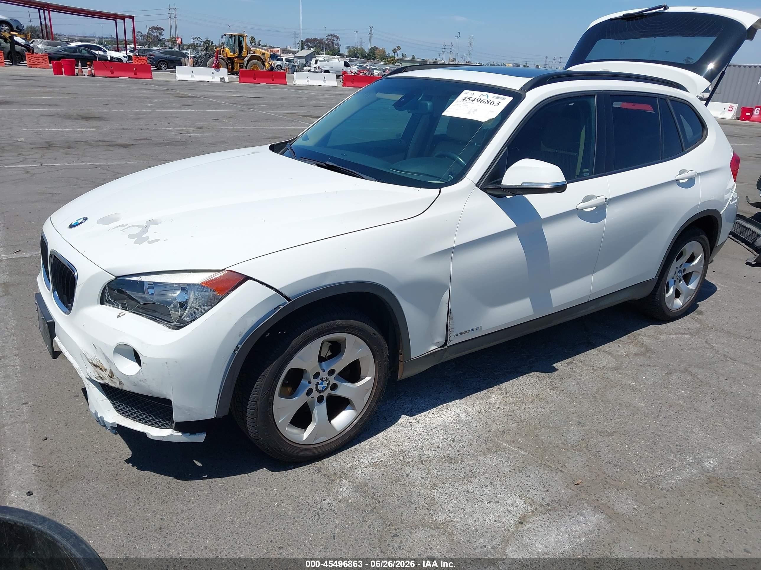 2013 Bmw X1 Sdrive28i White vin: WBAVM1C56DVW45281
