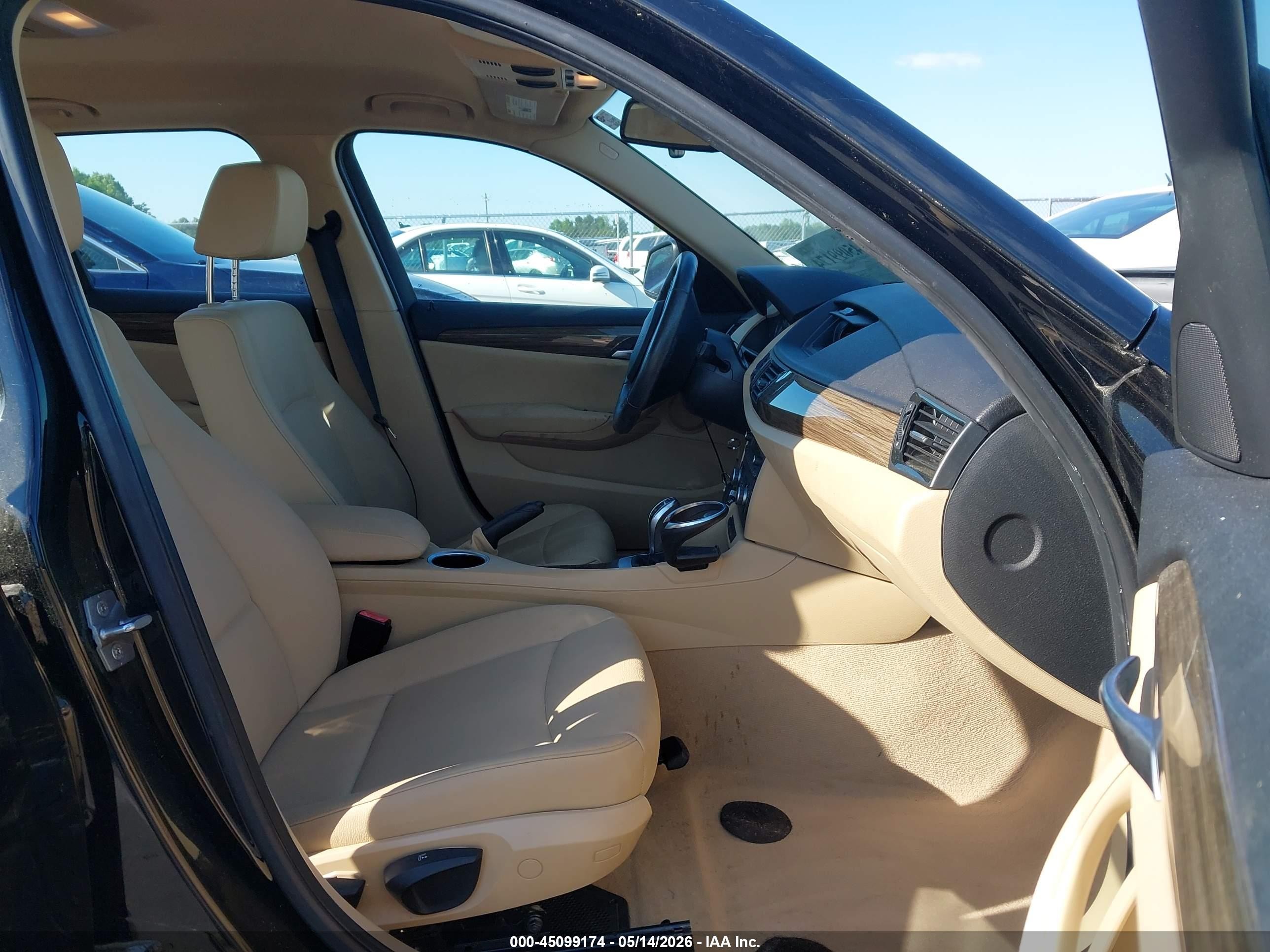 2014 Bmw X1 Sdrive28i Black vin: WBAVM1C56EVW51129
