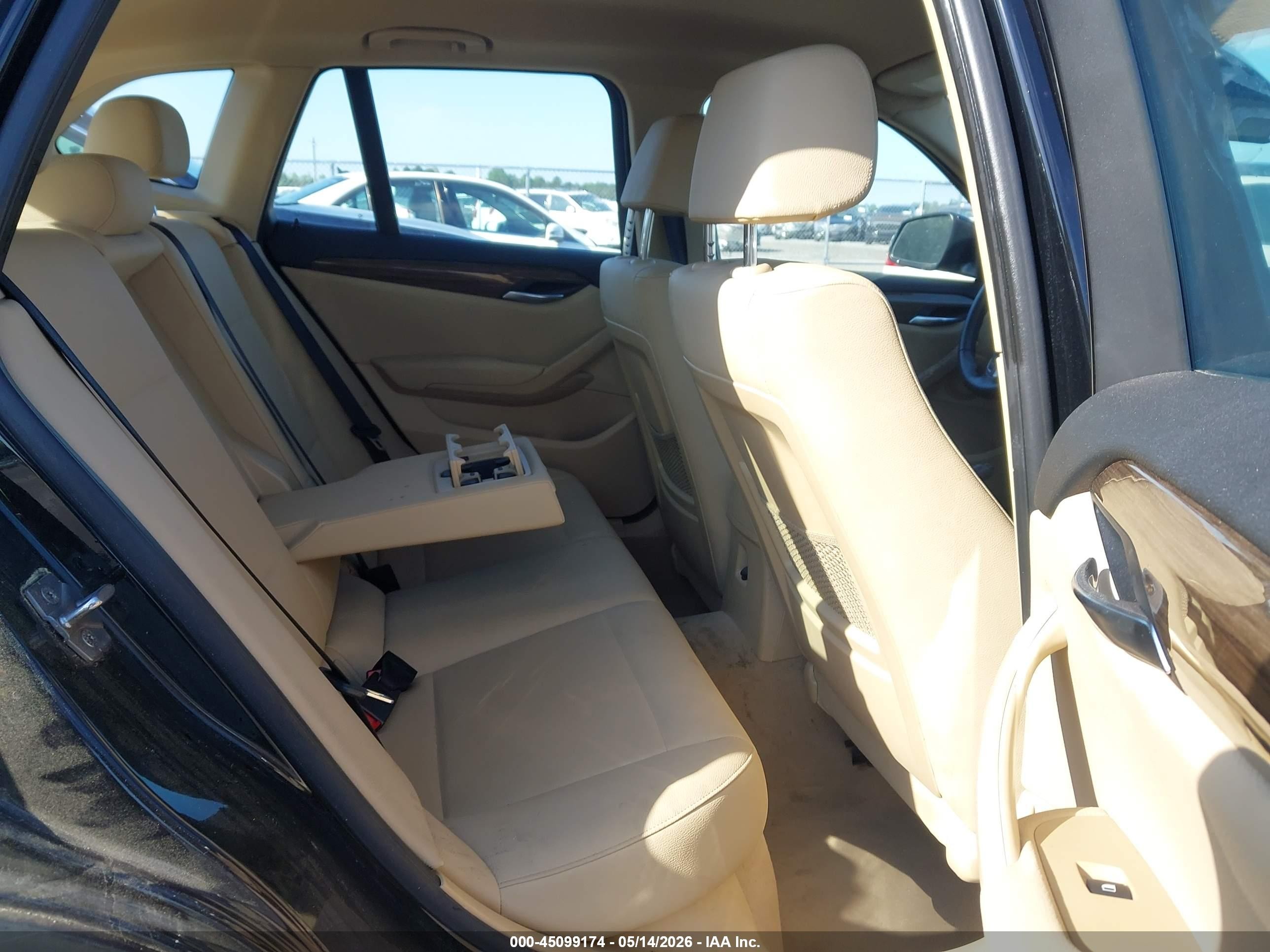 2014 Bmw X1 Sdrive28i Black vin: WBAVM1C56EVW51129