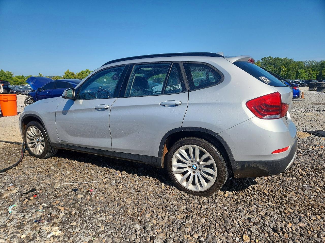2015 Bmw X1 Sdrive28i Серебряный vin: WBAVM1C56FV314896