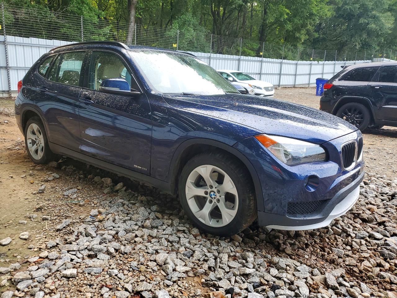 2015 Bmw X1 Sdrive28i Blue vin: WBAVM1C56FV315465