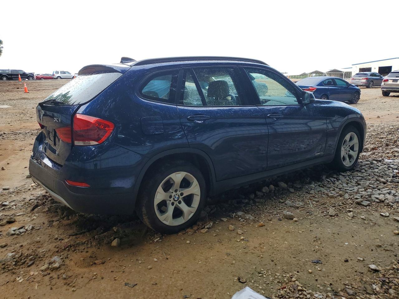 2015 Bmw X1 Sdrive28i Blue vin: WBAVM1C56FV315465