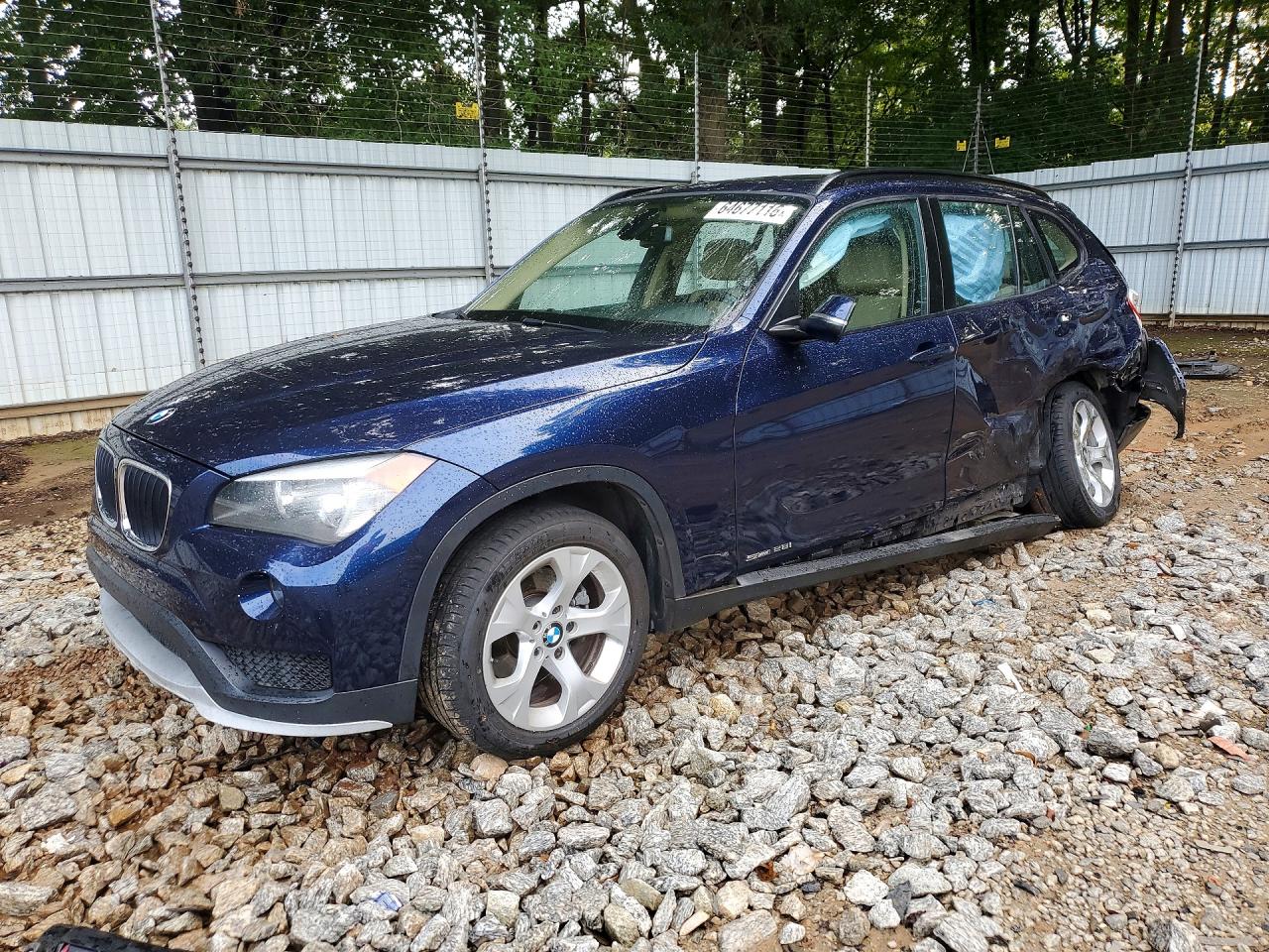 2015 Bmw X1 Sdrive28i Blue vin: WBAVM1C56FV315465