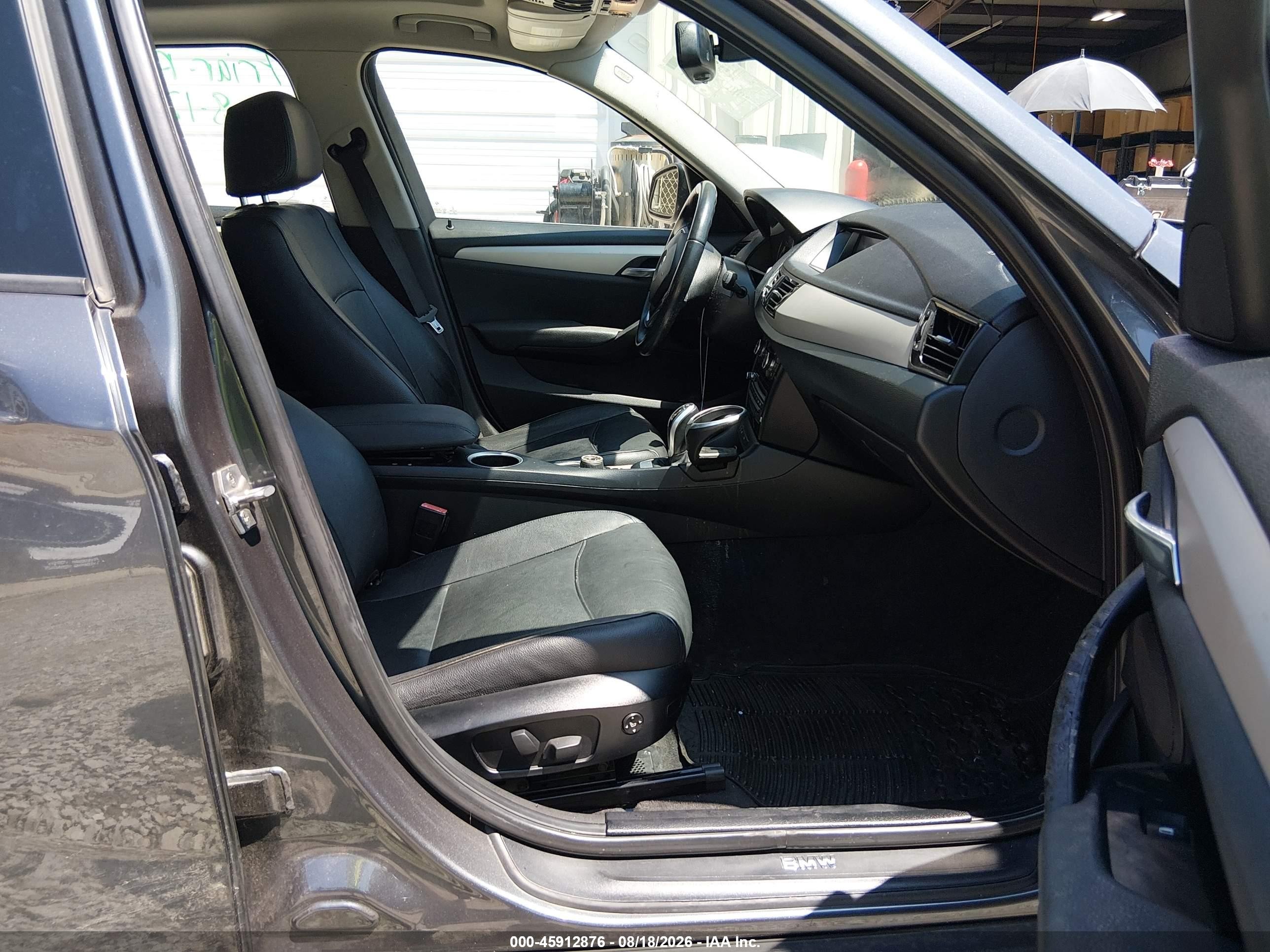 2015 Bmw X1 Sdrive28i Gray vin: WBAVM1C56FV317880