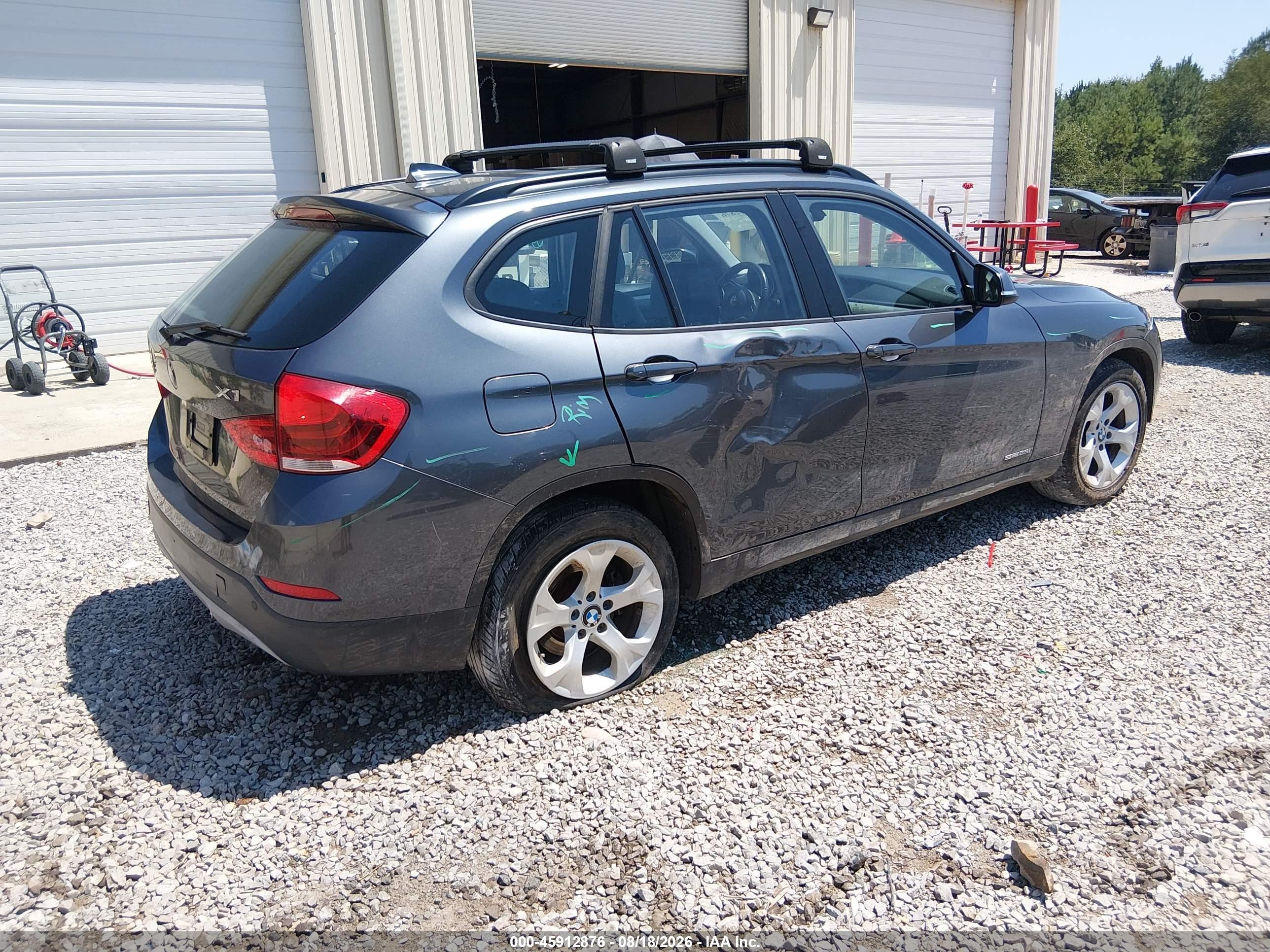 2015 Bmw X1 Sdrive28i Gray vin: WBAVM1C56FV317880