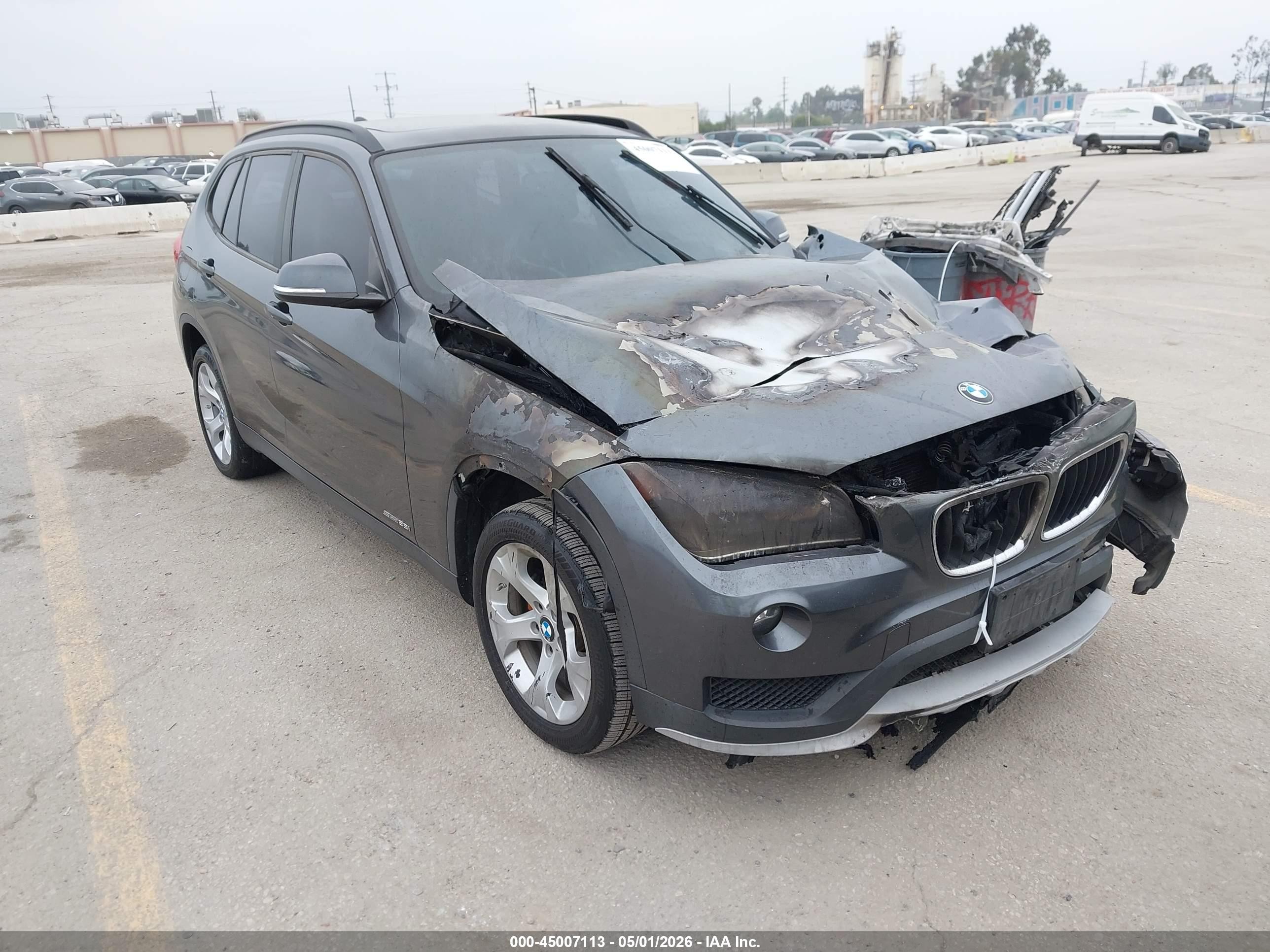 2015 Bmw X1 Sdrive28i Gray vin: WBAVM1C56FV318933