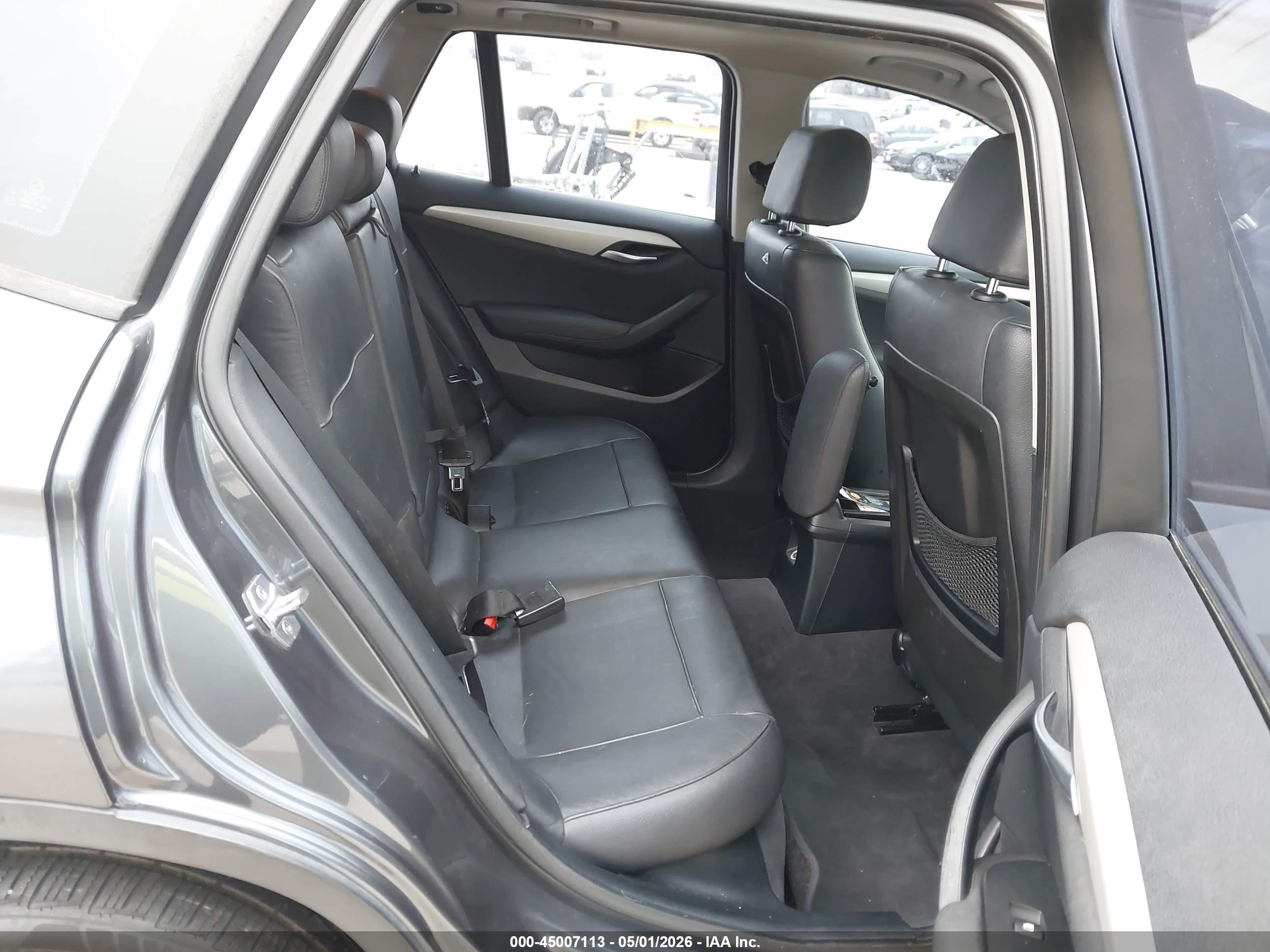 2015 Bmw X1 Sdrive28i Gray vin: WBAVM1C56FV318933