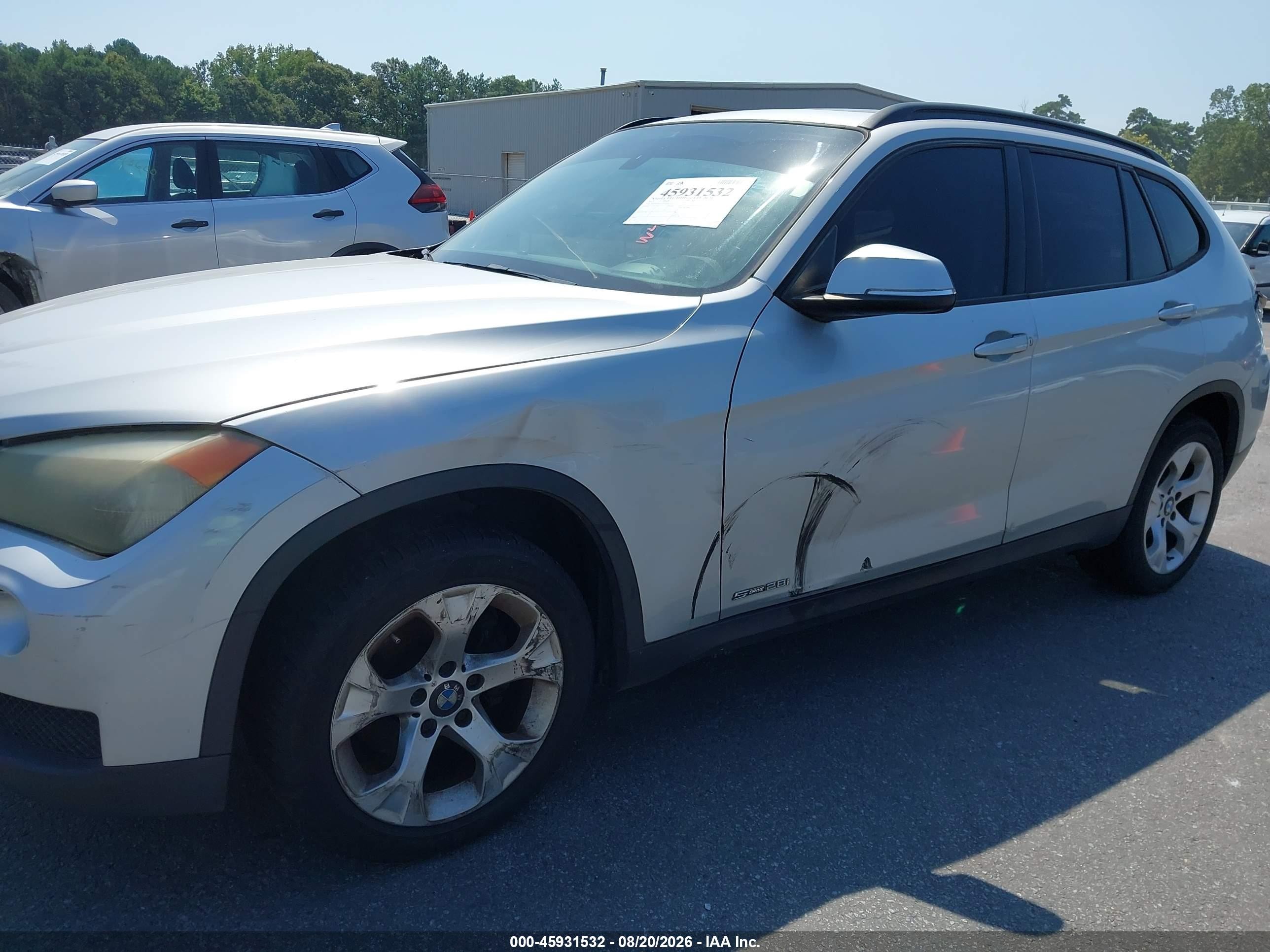 2013 Bmw X1 Sdrive28i Silver vin: WBAVM1C57DVW44155