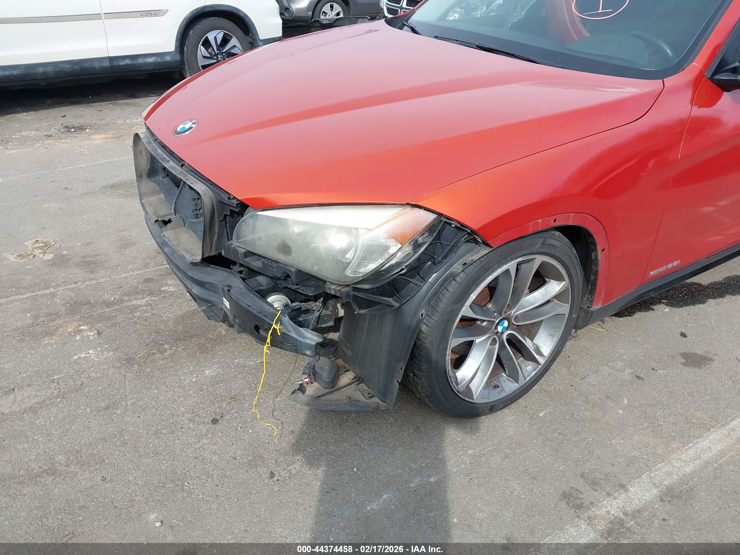 2015 Bmw X1 Sdrive28i Orange vin: WBAVM1C57FV314700