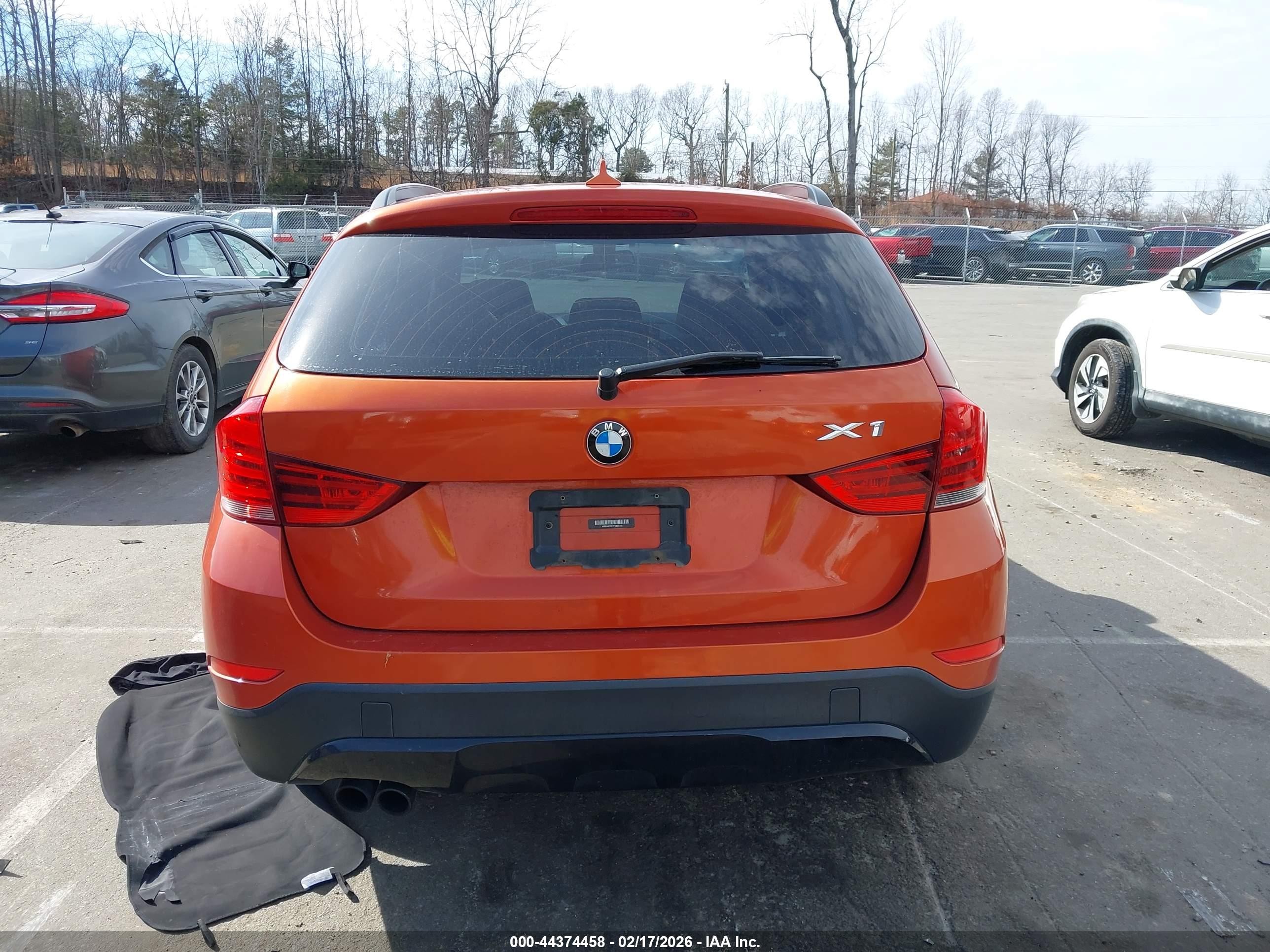 2015 Bmw X1 Sdrive28i Orange vin: WBAVM1C57FV314700