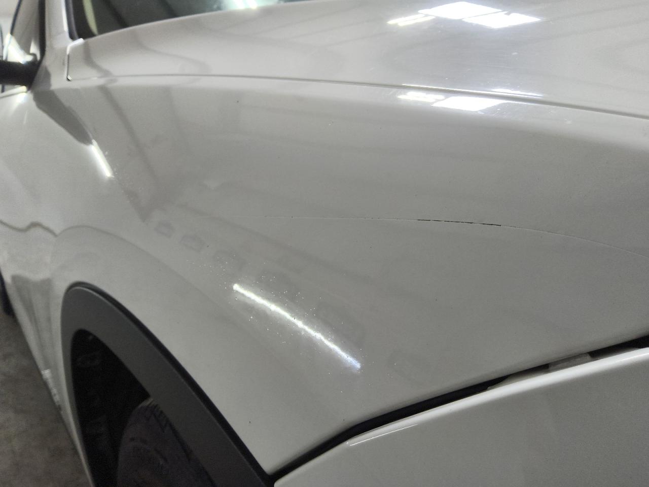2015 Bmw X1 Sdrive28i White vin: WBAVM1C57FV318150 Damage: Right Front Fender, Heavy Scratch, 7 To 8 Inches