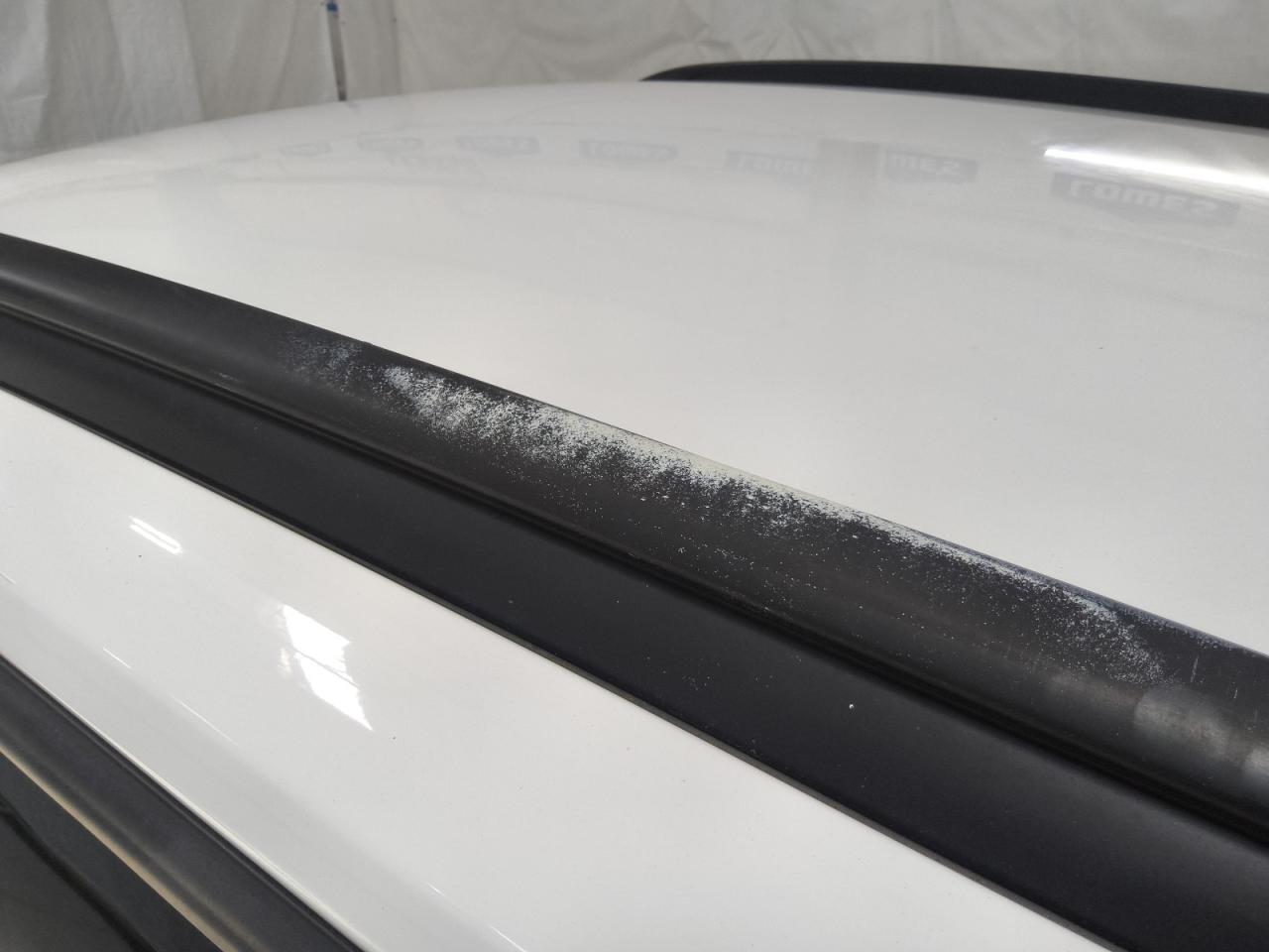2015 Bmw X1 Sdrive28i White vin: WBAVM1C57FV318150 Damage: Left Drip Rail Molding, Peeling, > 12 Inches