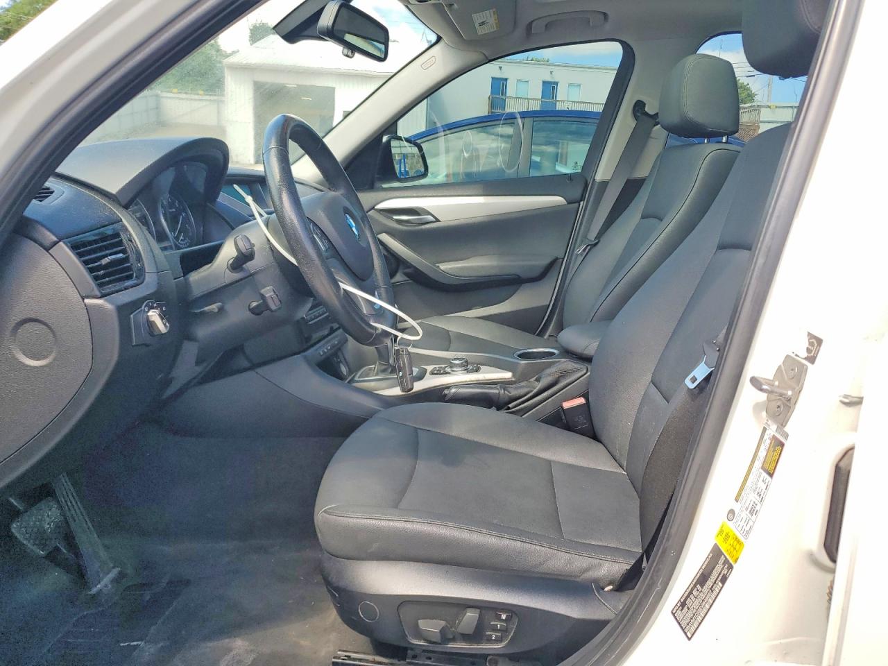 2014 Bmw X1 Sdrive28i White vin: WBAVM1C58EVW48667