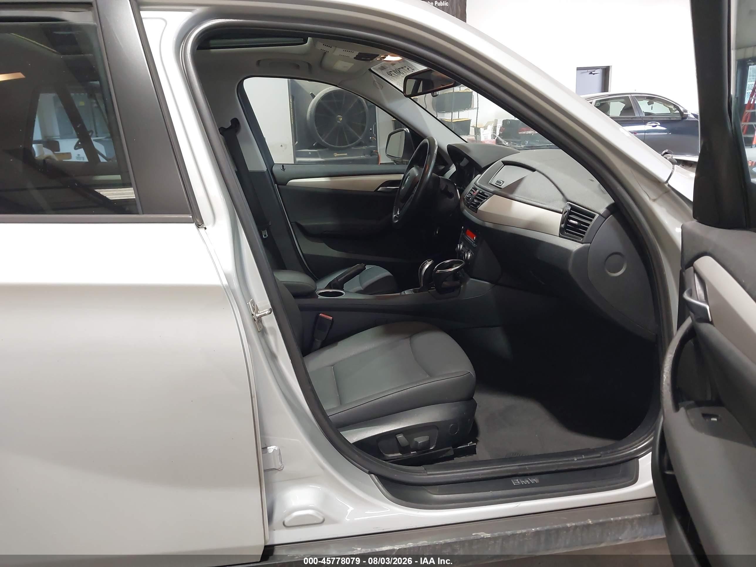 2014 Bmw X1 Sdrive28i Gray vin: WBAVM1C58EVW51391