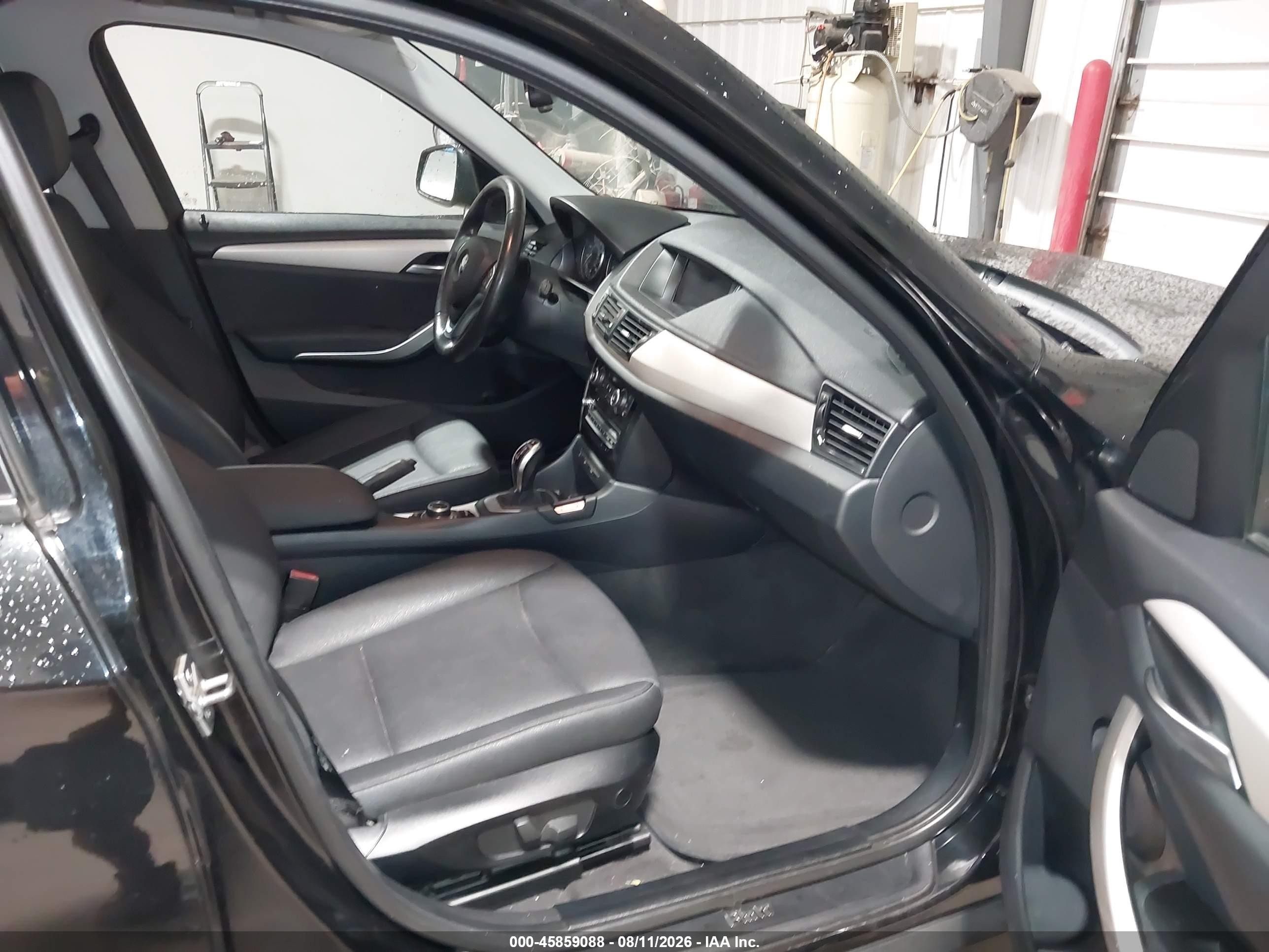2014 Bmw X1 Sdrive28i Black vin: WBAVM1C58EVW53089