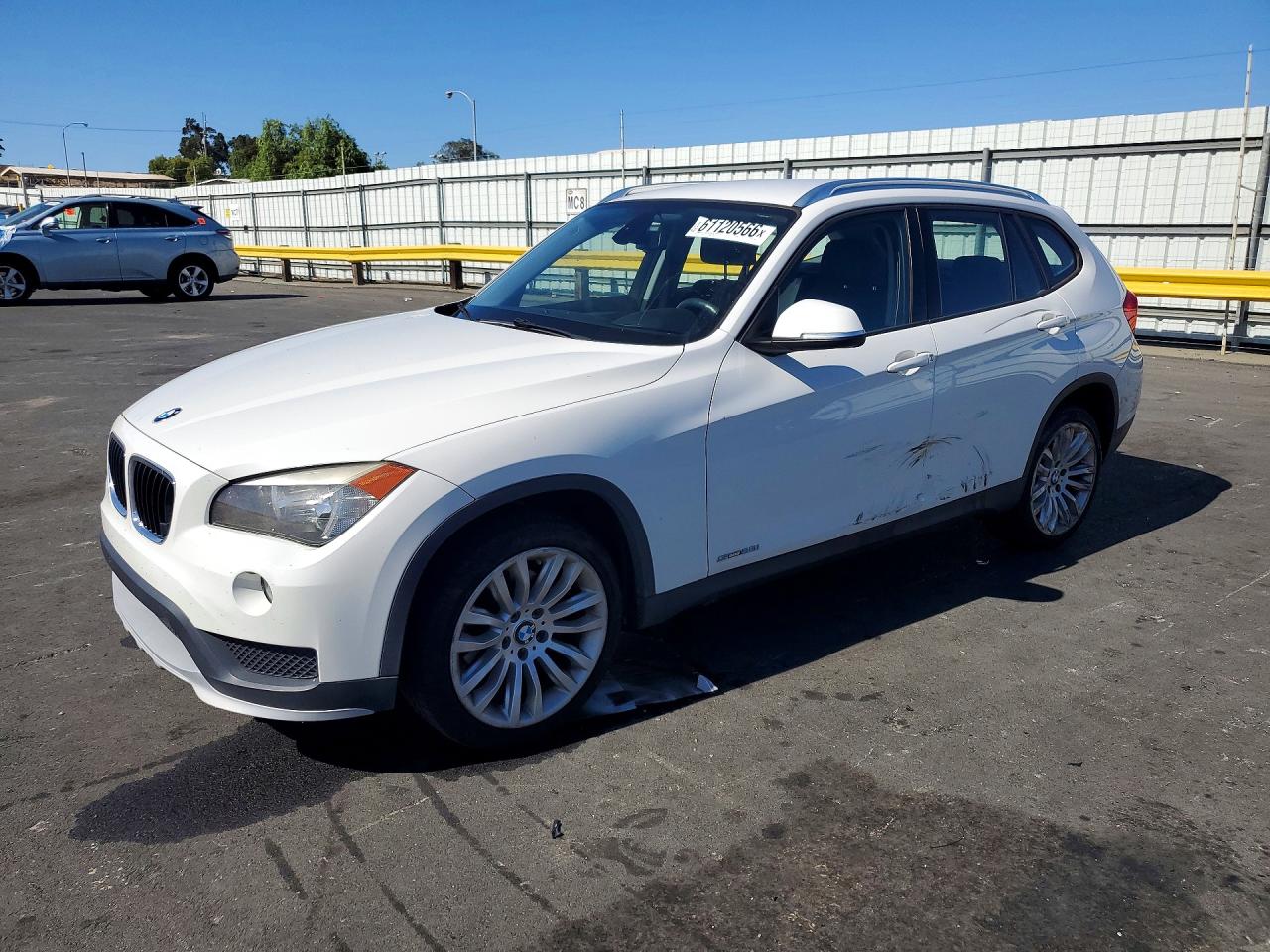 2015 Bmw X1 Sdrive28i White vin: WBAVM1C58FV314463