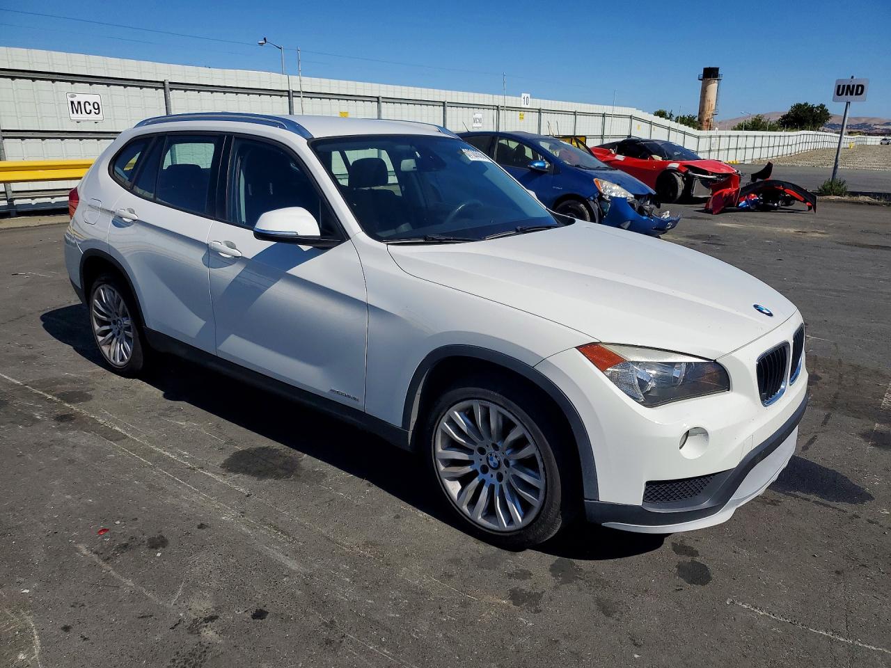 2015 Bmw X1 Sdrive28i White vin: WBAVM1C58FV314463