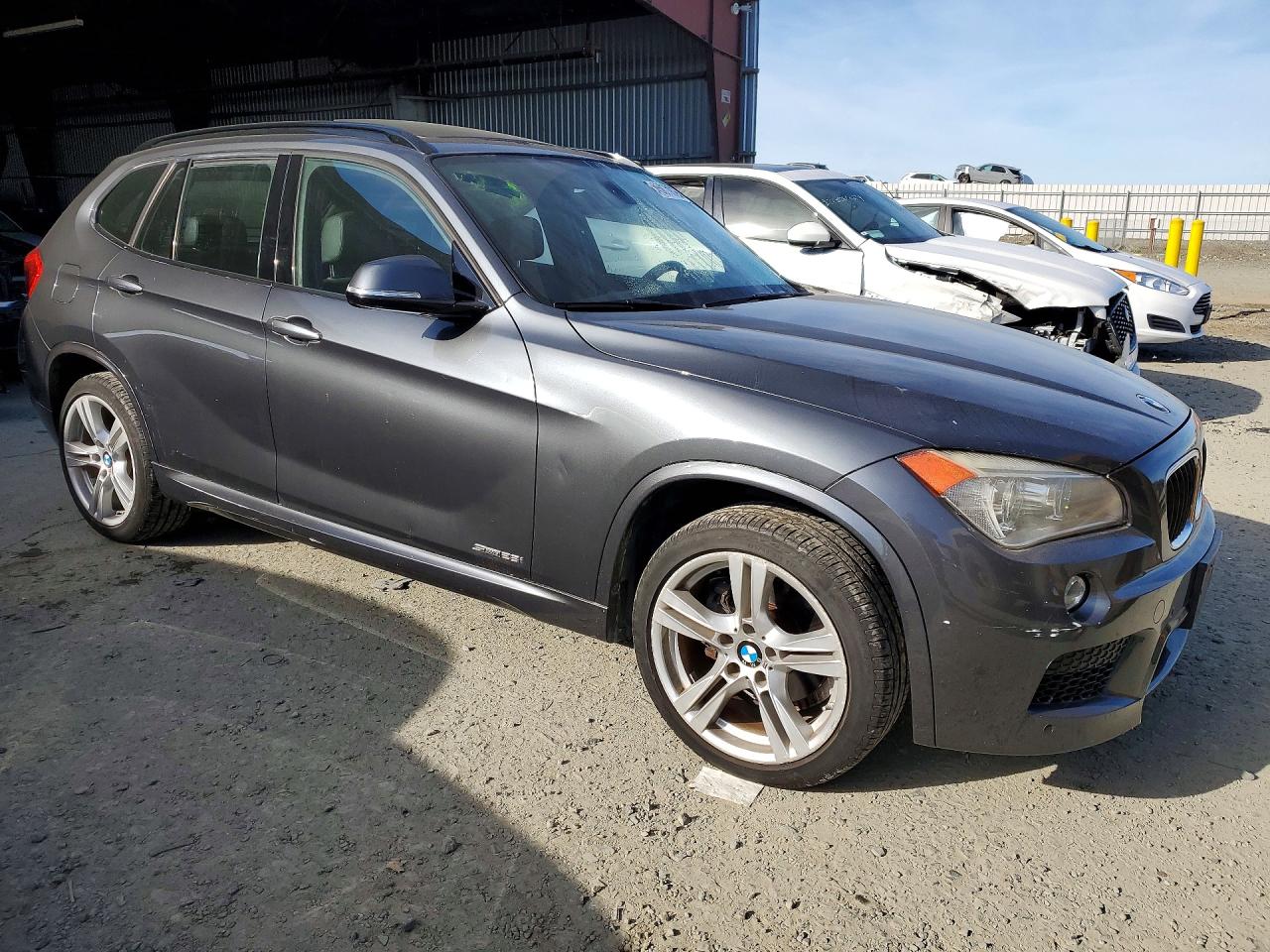 2015 Bmw X1 Sdrive28i Gray vin: WBAVM1C58FV314981