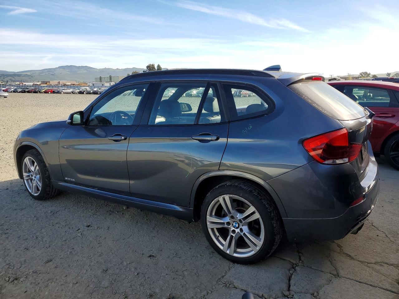 2015 Bmw X1 Sdrive28i Gray vin: WBAVM1C58FV314981