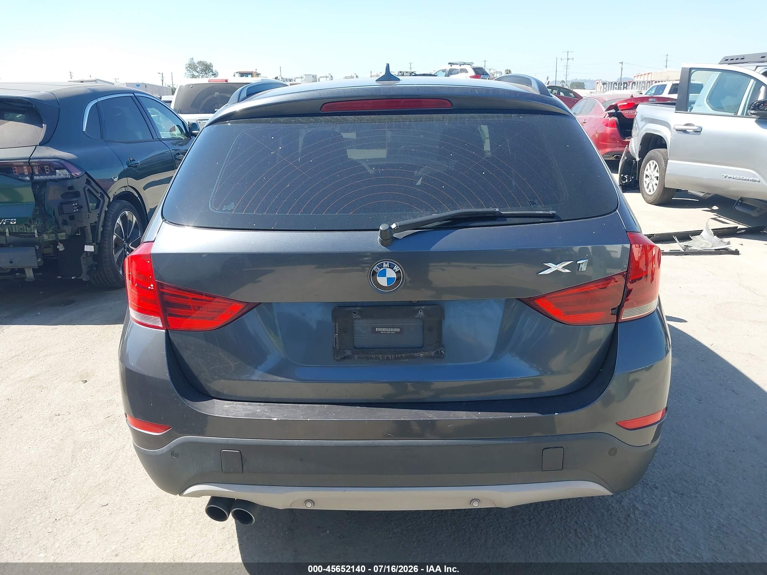 2015 Bmw X1 Sdrive28i Black vin: WBAVM1C58FV318402