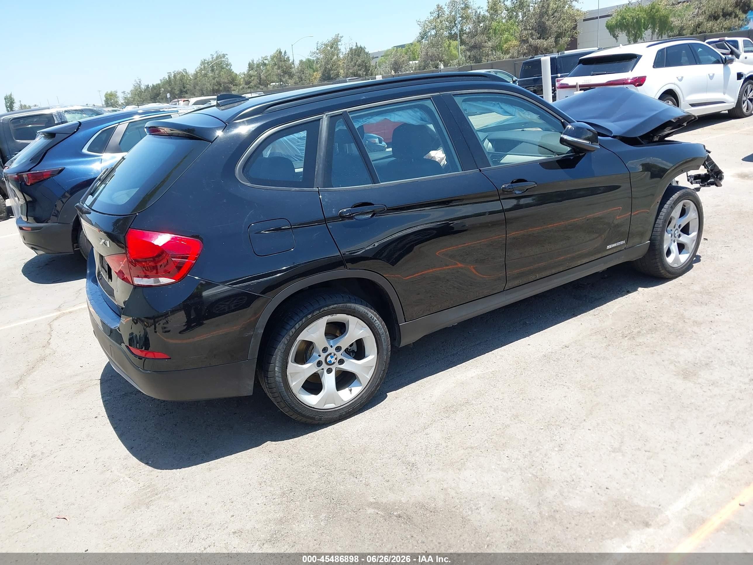 2015 Bmw X1 Sdrive28i Black vin: WBAVM1C58FV498013