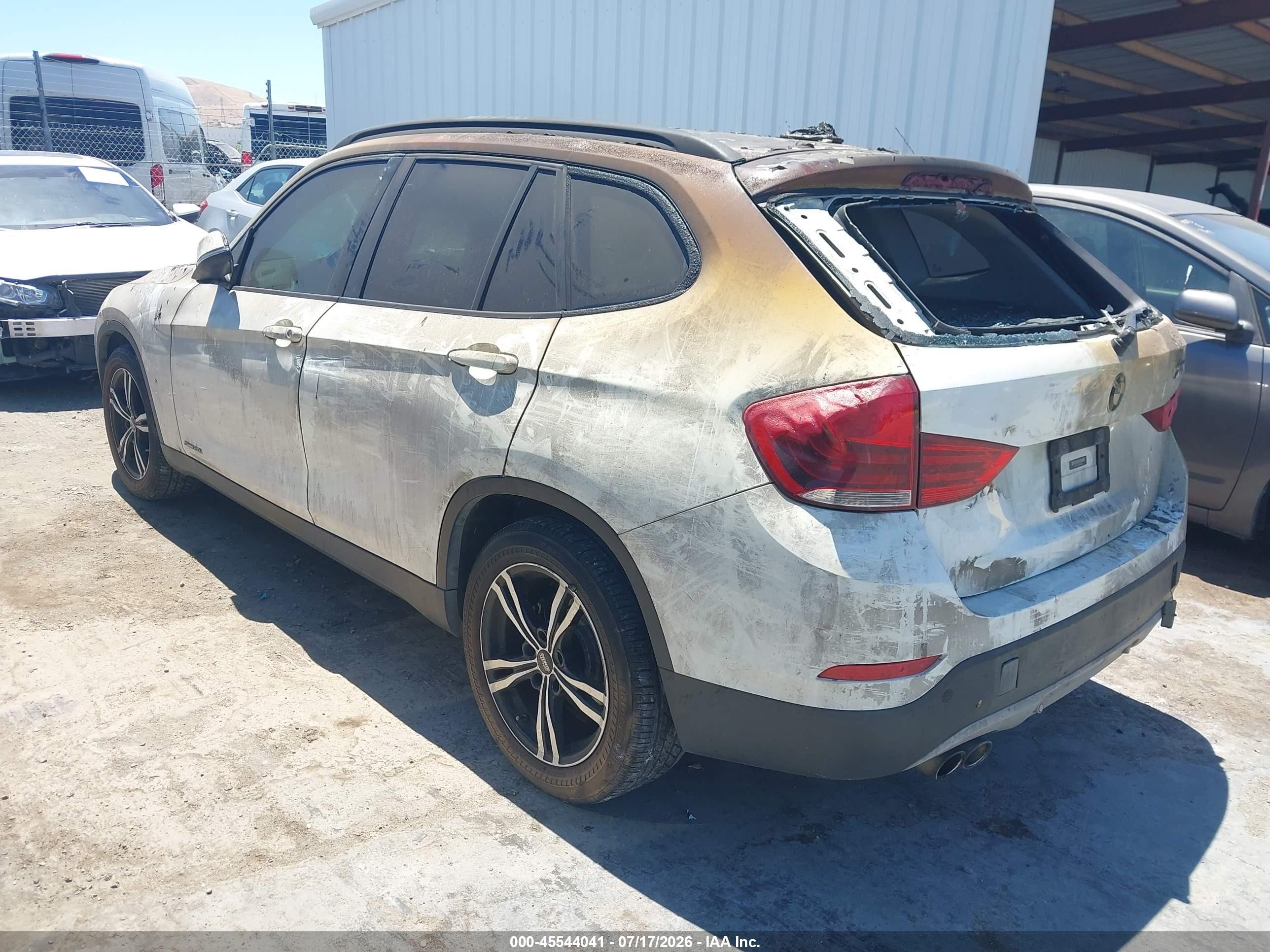 2013 Bmw X1 Sdrive28i White vin: WBAVM1C59DVW45694