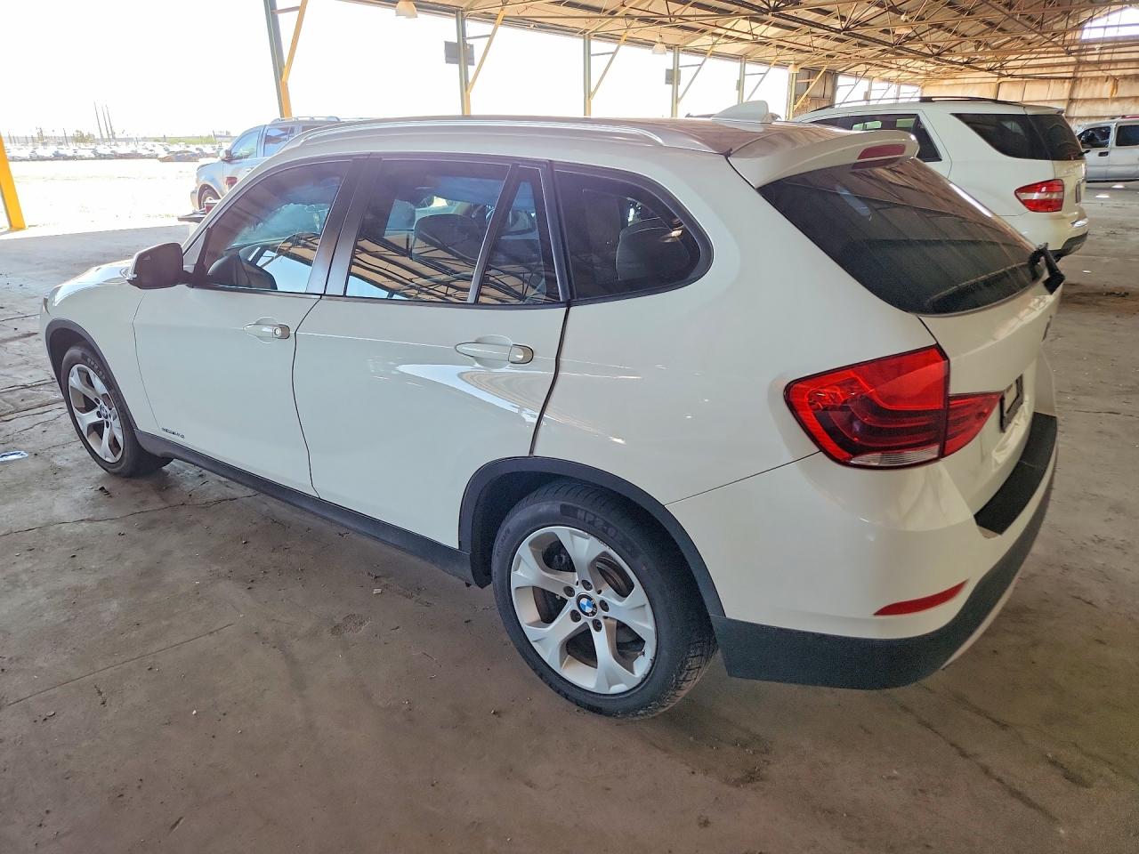 2013 Bmw X1 Sdrive28i White vin: WBAVM1C59DVW45761