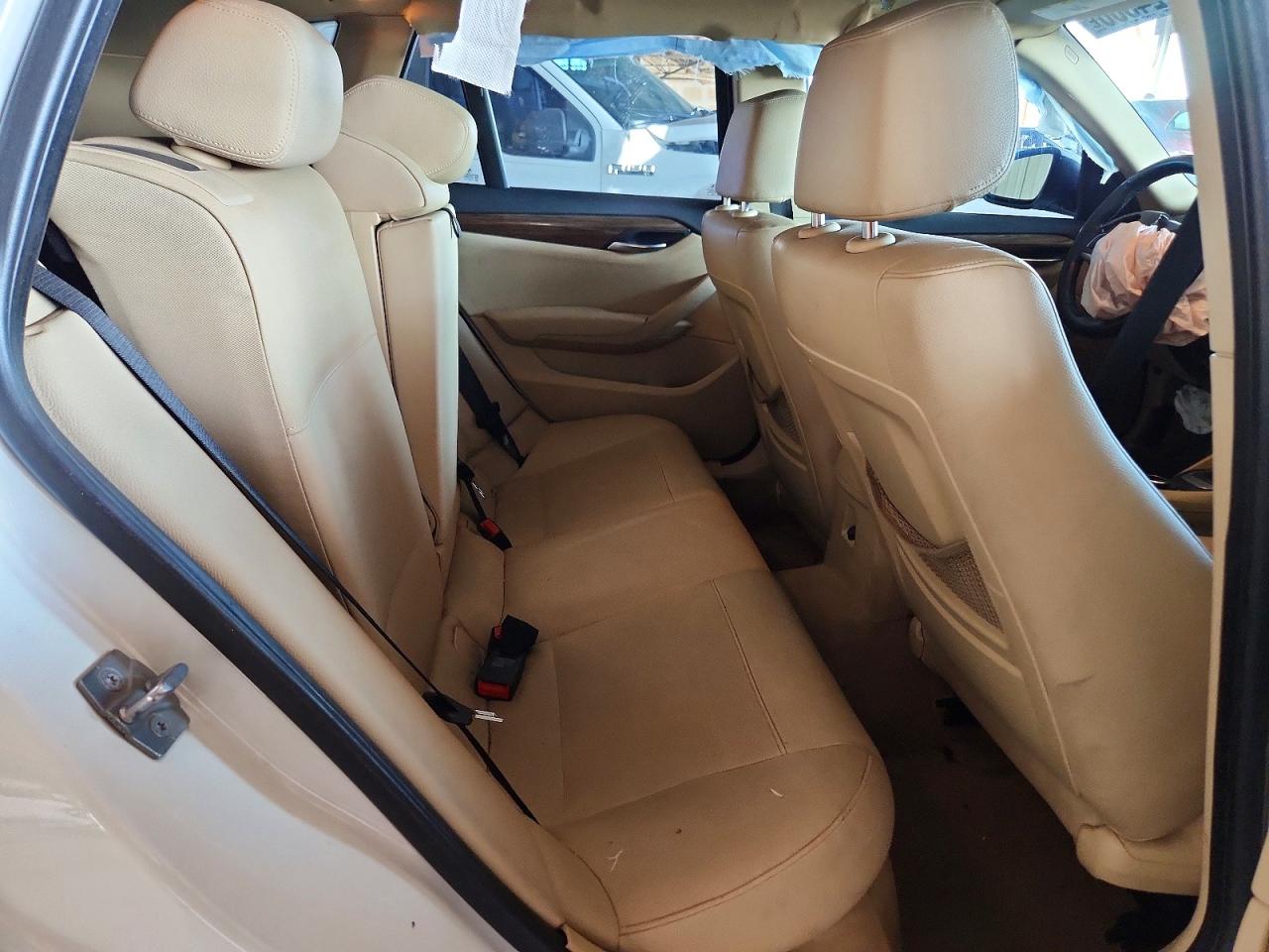 2013 Bmw X1 Sdrive28i White vin: WBAVM1C59DVW45761