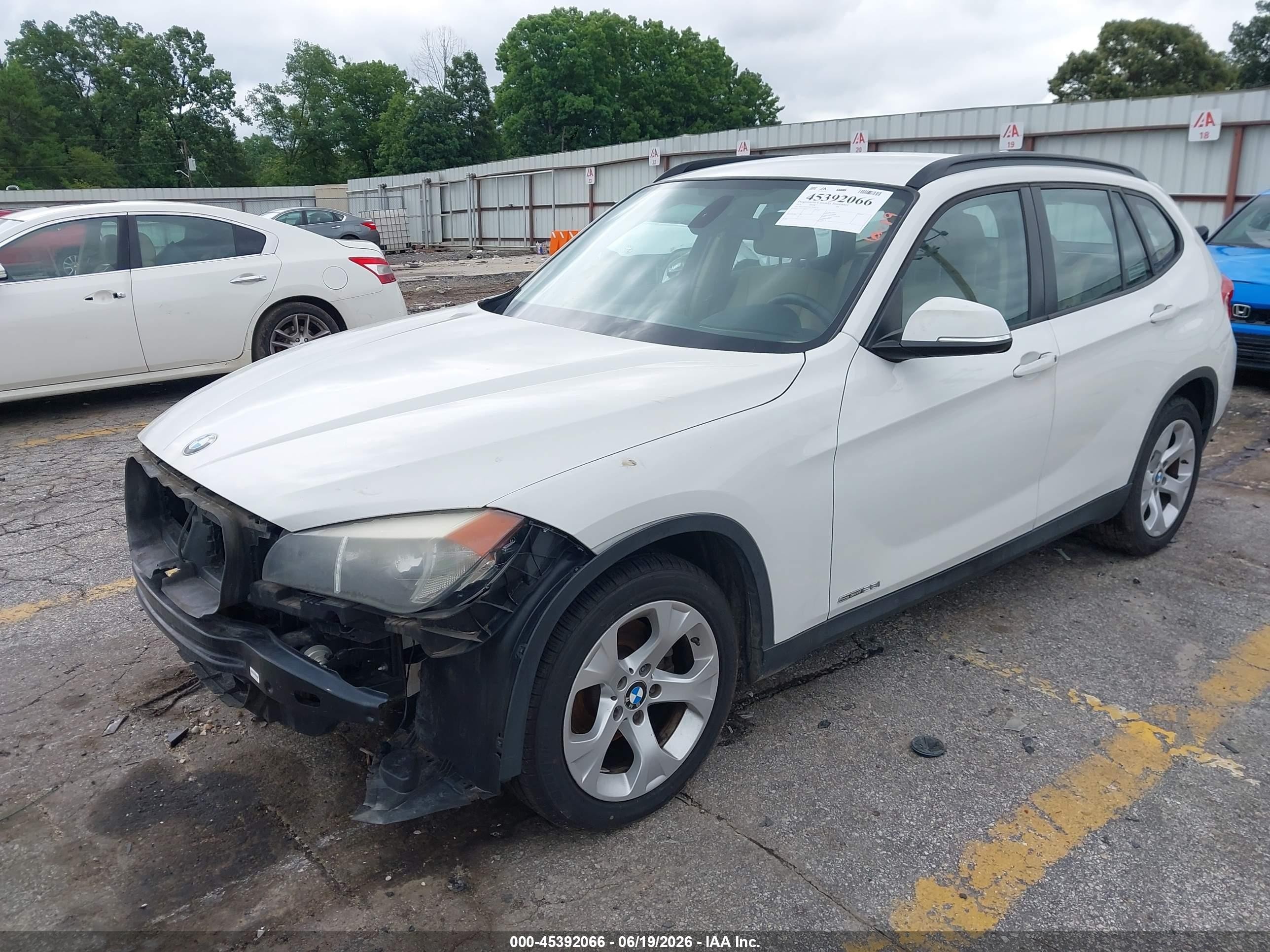 2014 Bmw X1 Sdrive28i White vin: WBAVM1C59EVW50279