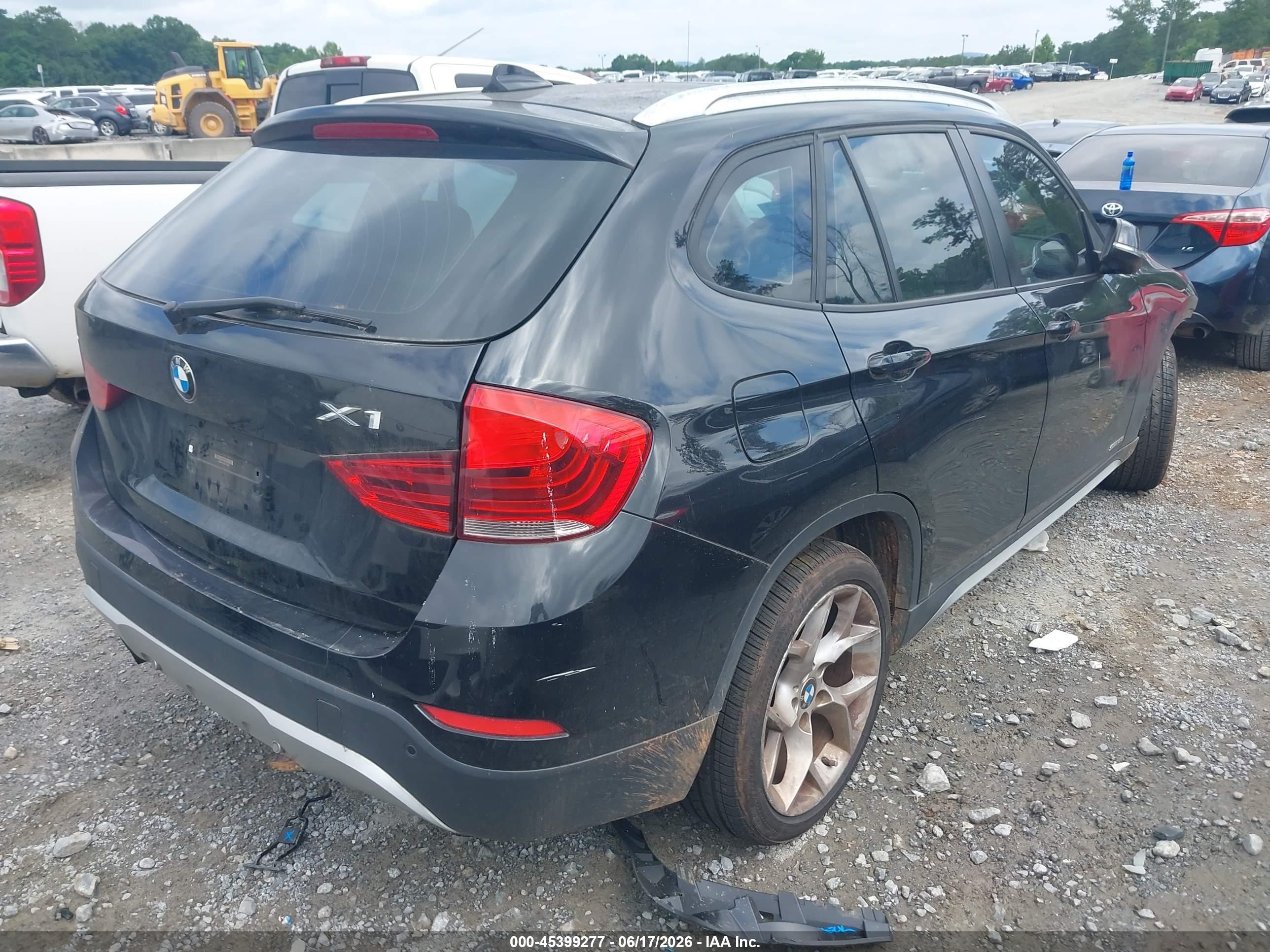 2015 Bmw X1 Sdrive28i Black vin: WBAVM1C59FV317209