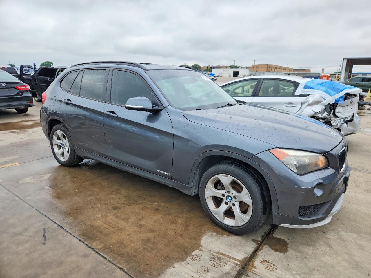 2015 Bmw X1 Sdrive28i Gray vin: WBAVM1C59FV318571
