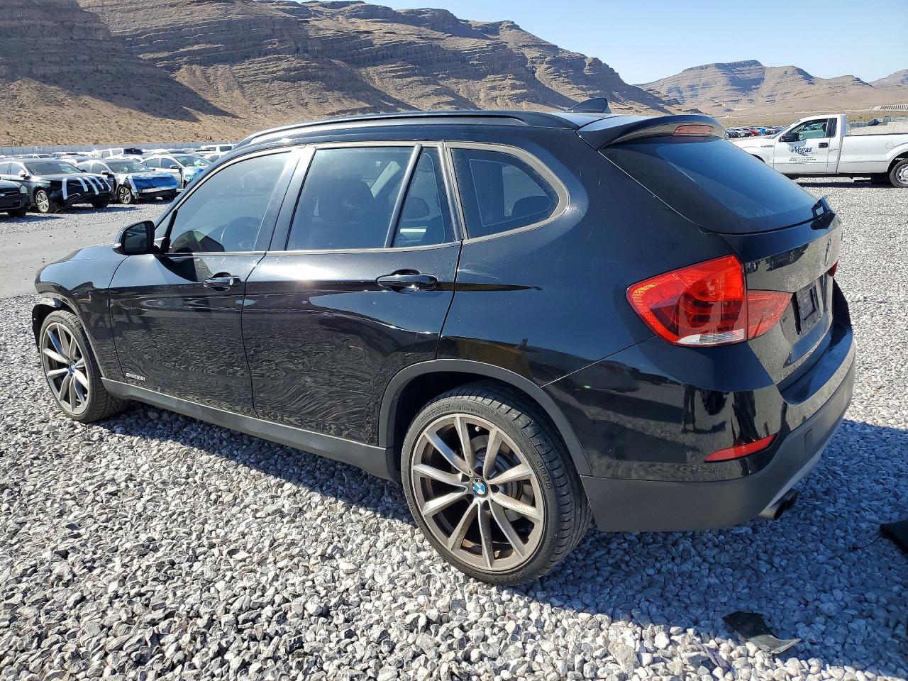 2015 Bmw X1 Sdrive28i Black vin: WBAVM1C59FVZ94163