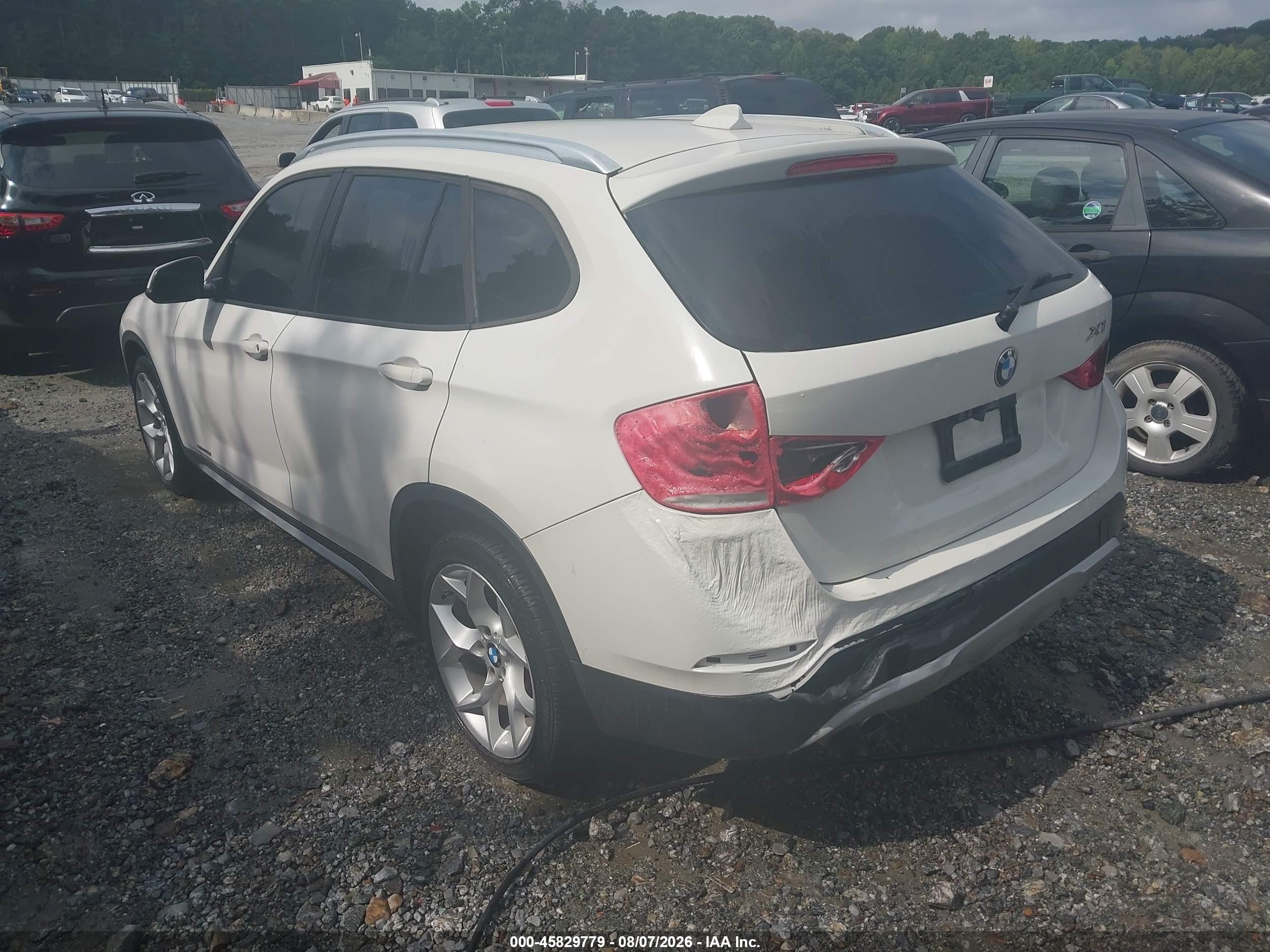 2014 Bmw X1 Sdrive28i White vin: WBAVM1C5XEVW47682