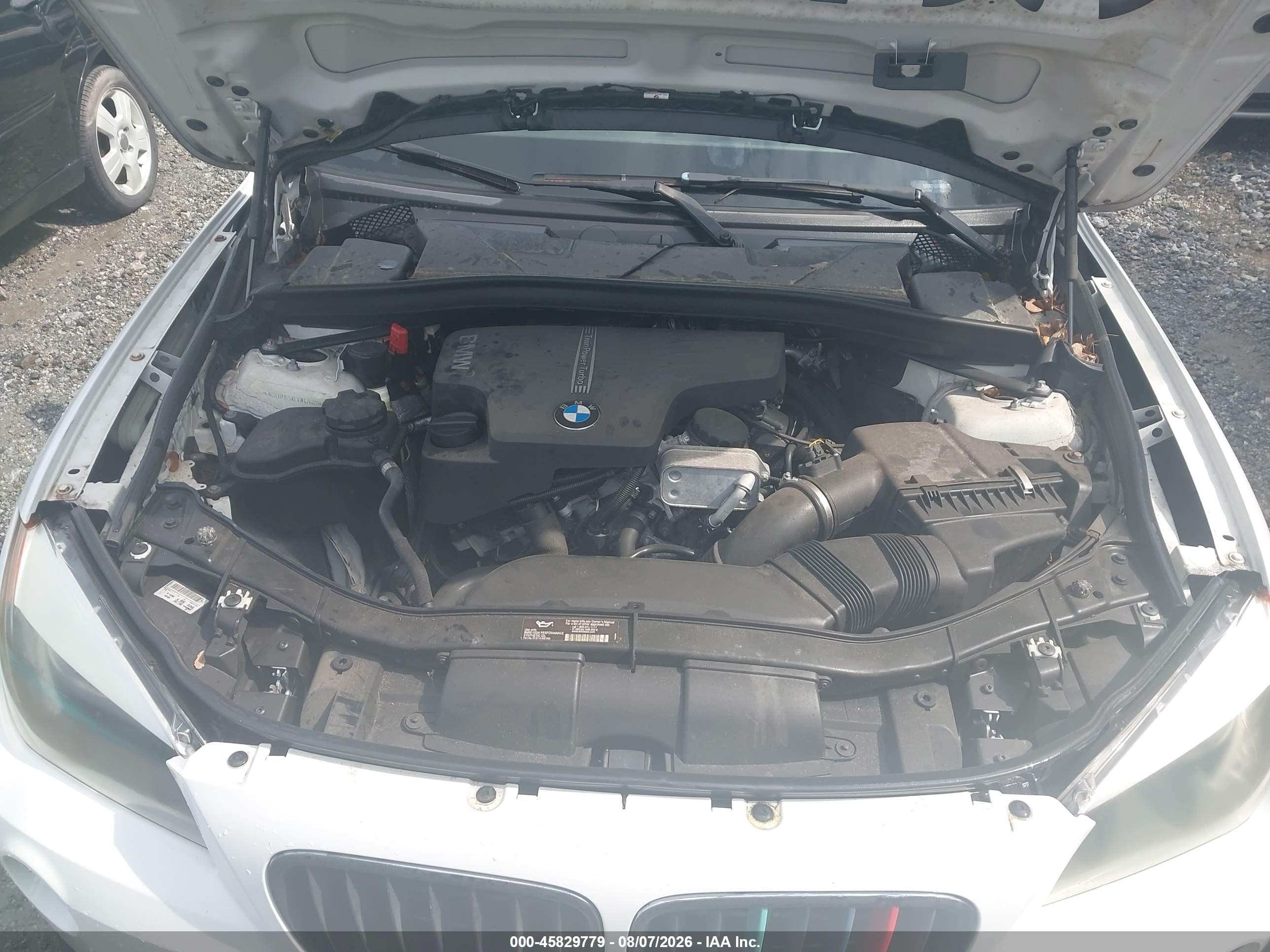 2014 Bmw X1 Sdrive28i White vin: WBAVM1C5XEVW47682