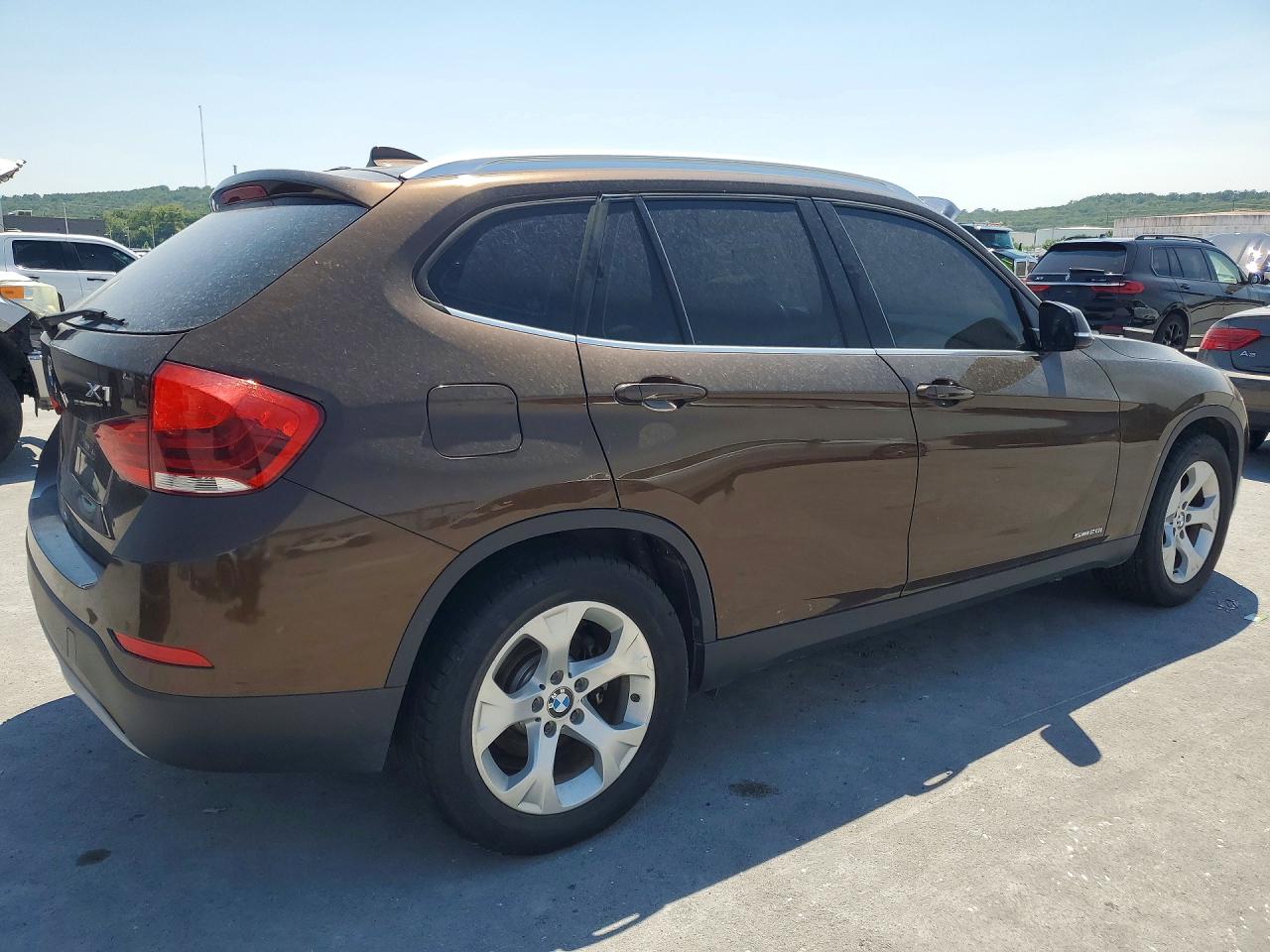 2014 Bmw X1 Sdrive28i Brown vin: WBAVM1C5XEVW51473