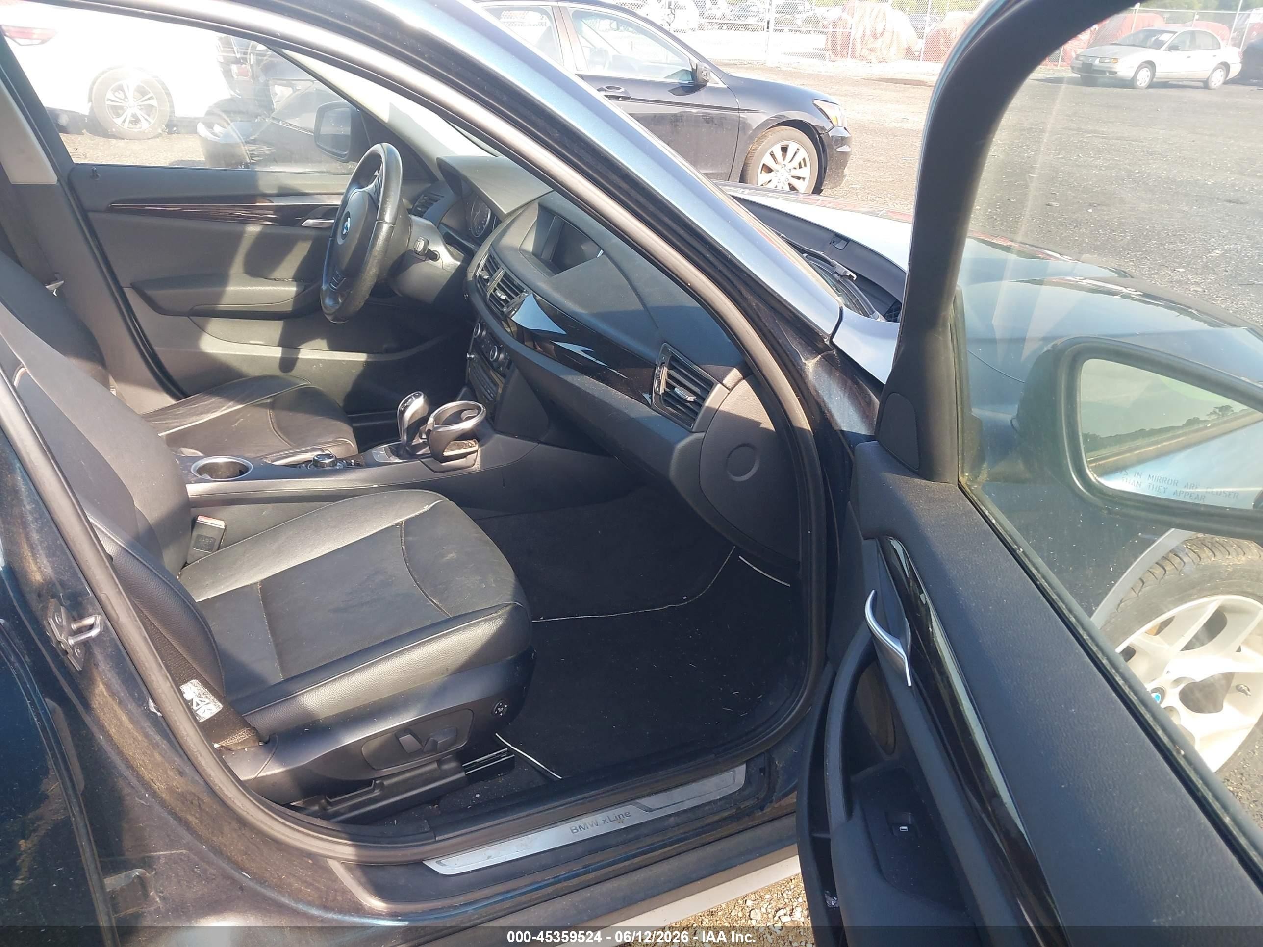 2014 Bmw X1 Sdrive28i Blue vin: WBAVM1C5XEVW53966
