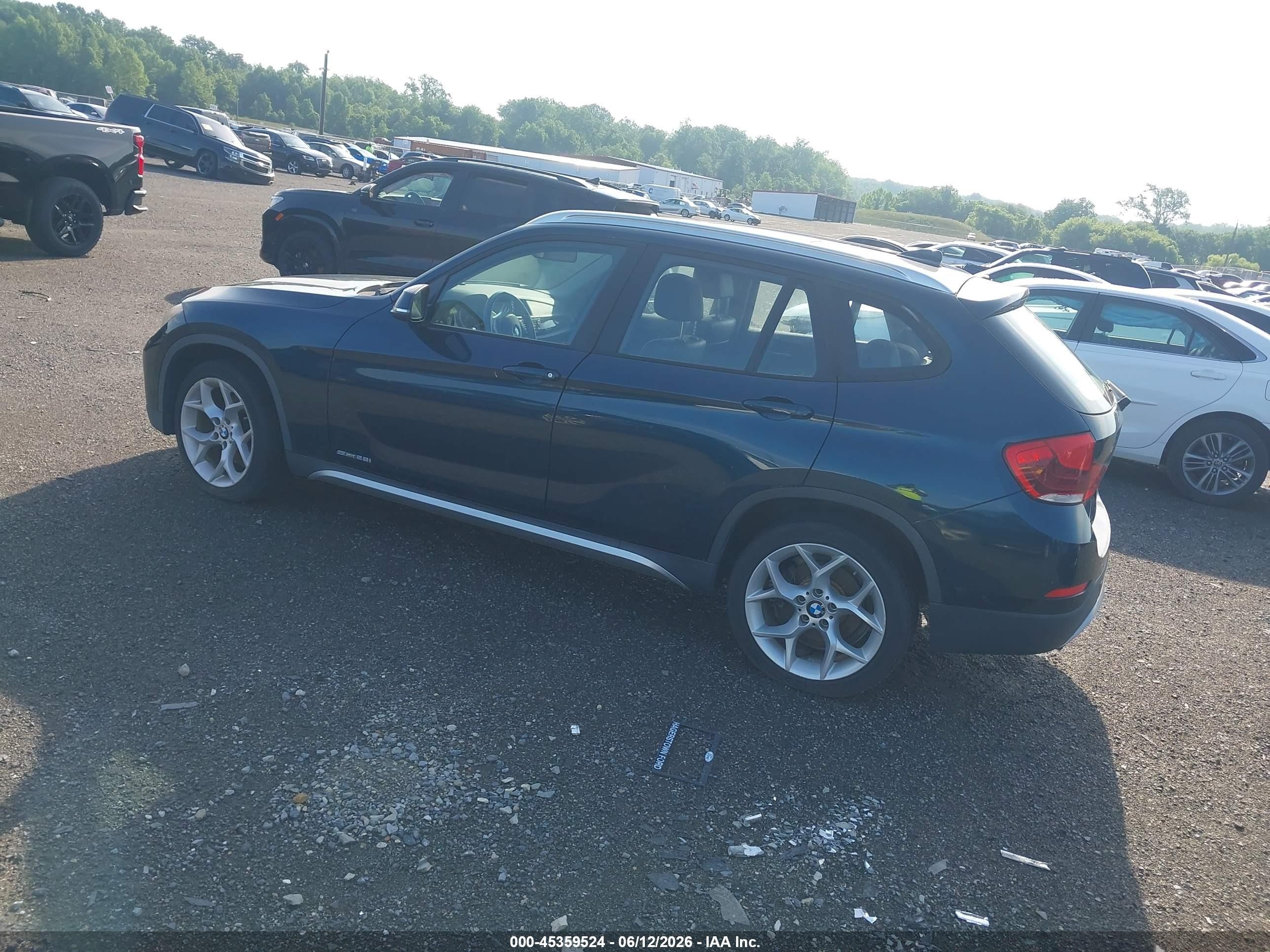 2014 Bmw X1 Sdrive28i Blue vin: WBAVM1C5XEVW53966